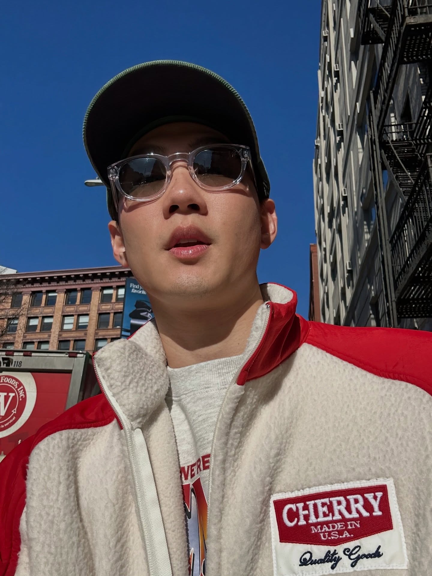 กัปตัน - ชลธร คงยิ่งยง