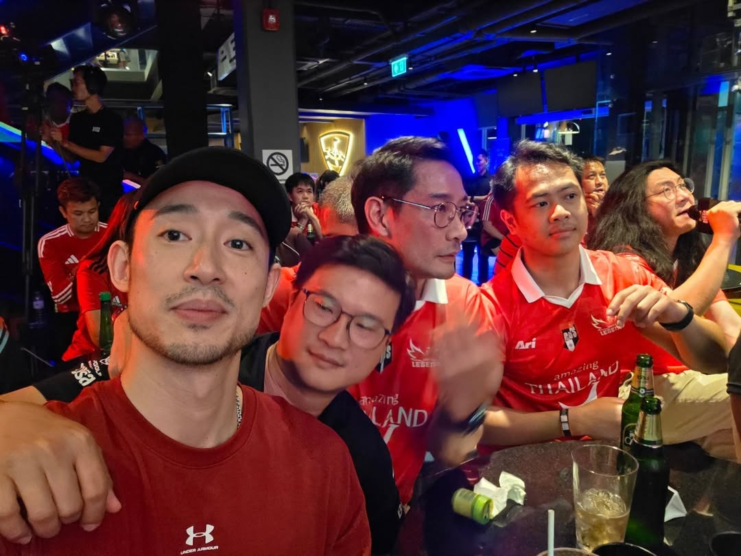 ป้อง - ณวัฒน์ กุลรัตนรักษ์