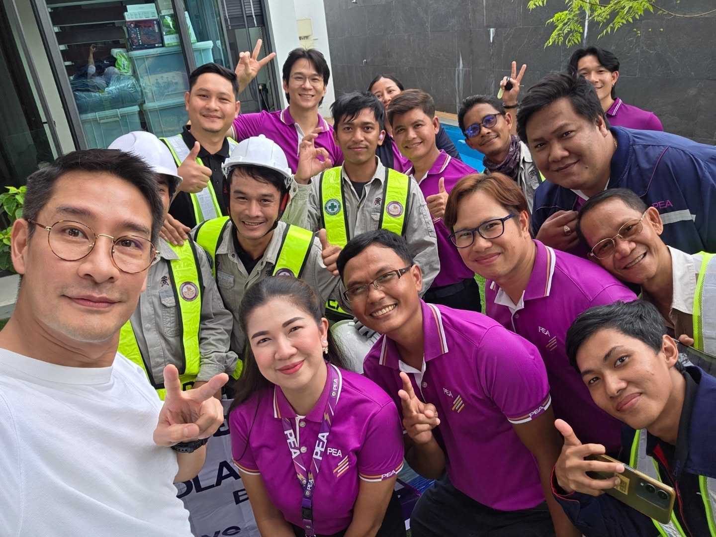 ป้อง - ณวัฒน์ กุลรัตนรักษ์