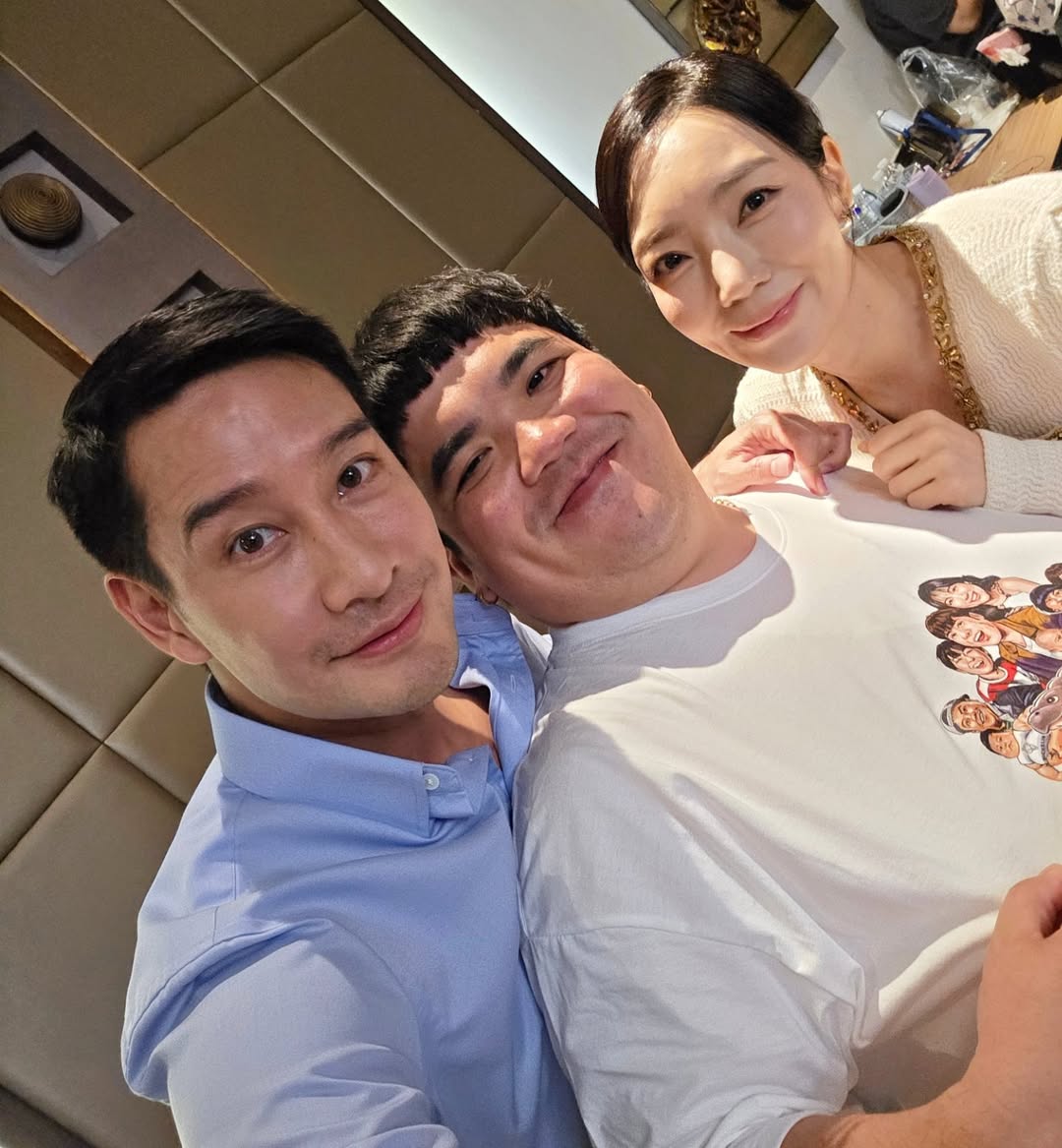 ป้อง - ณวัฒน์ กุลรัตนรักษ์