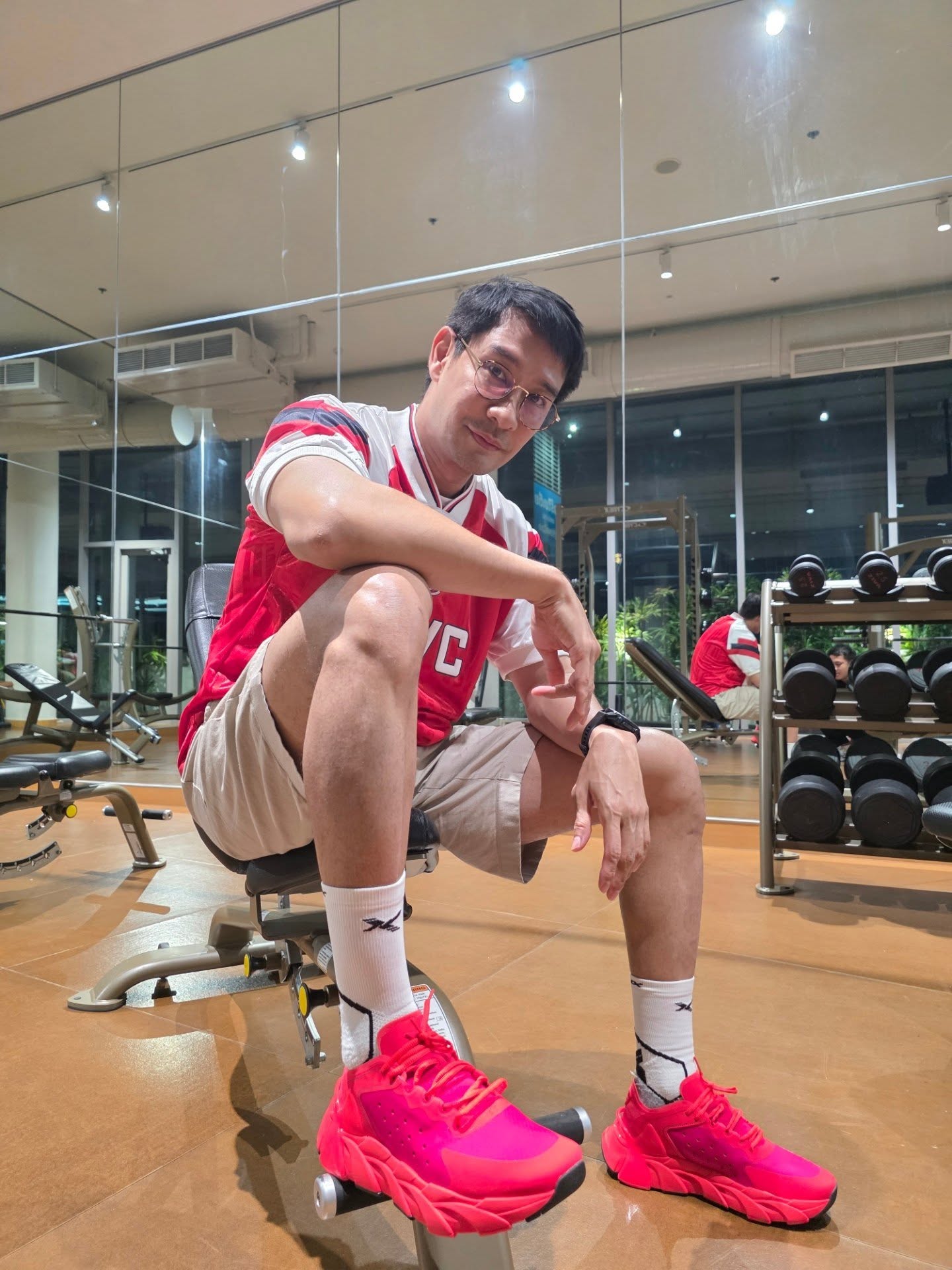 ป้อง - ณวัฒน์ กุลรัตนรักษ์