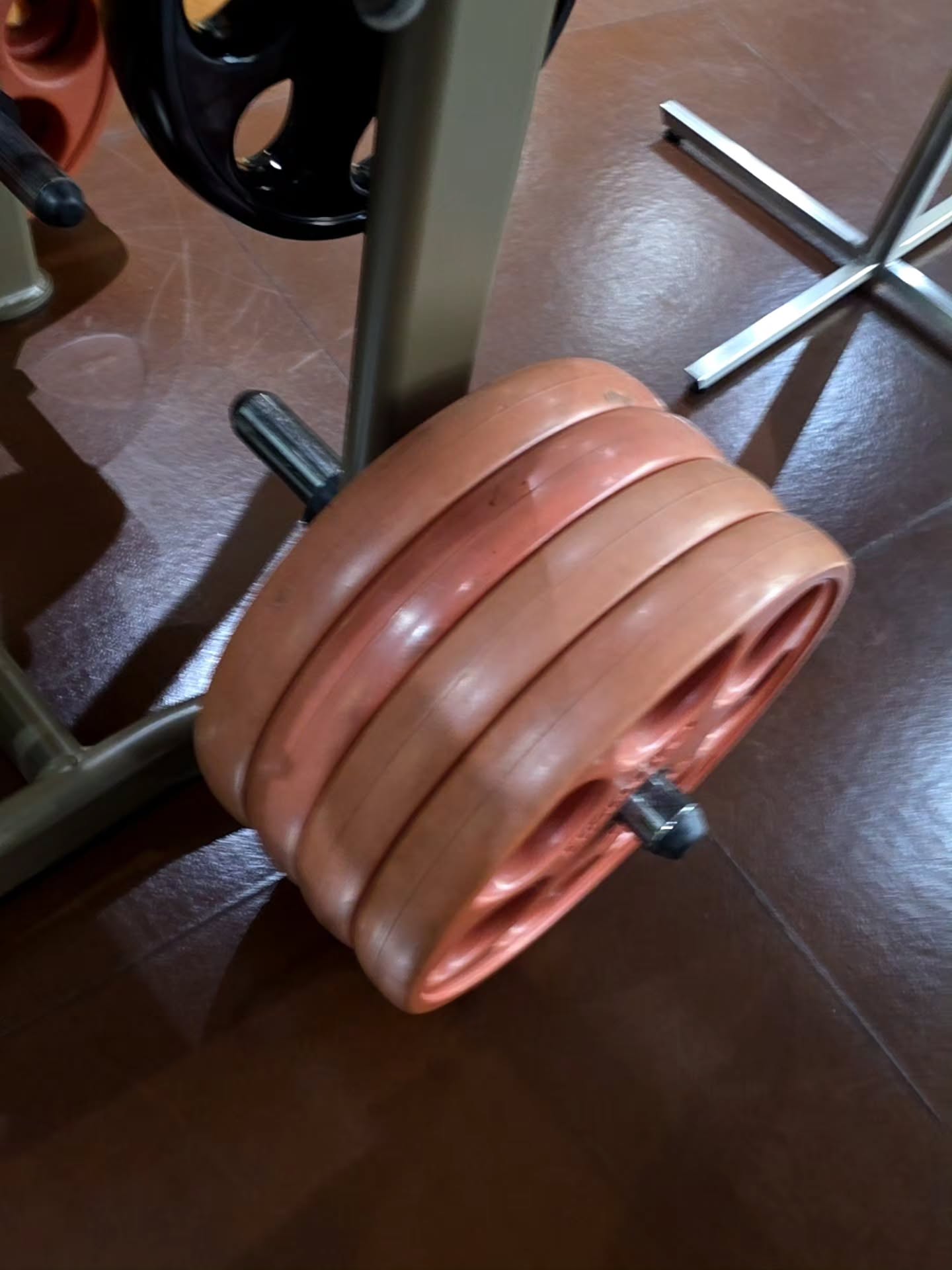 ป้อง - ณวัฒน์ กุลรัตนรักษ์