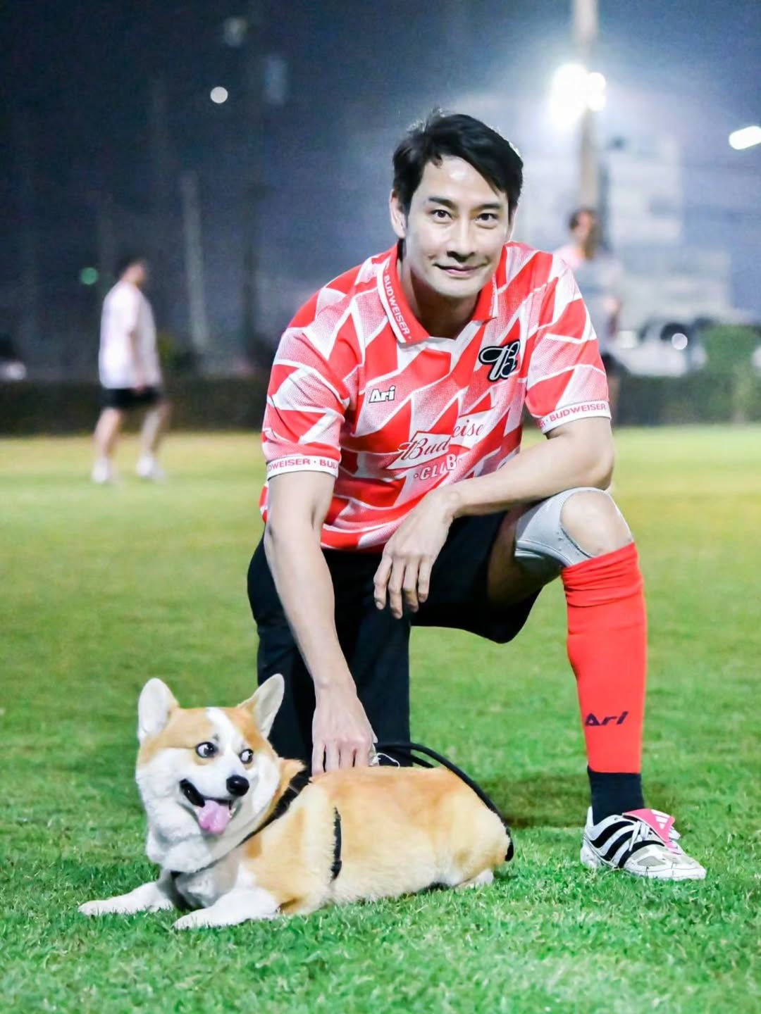 ป้อง - ณวัฒน์ กุลรัตนรักษ์