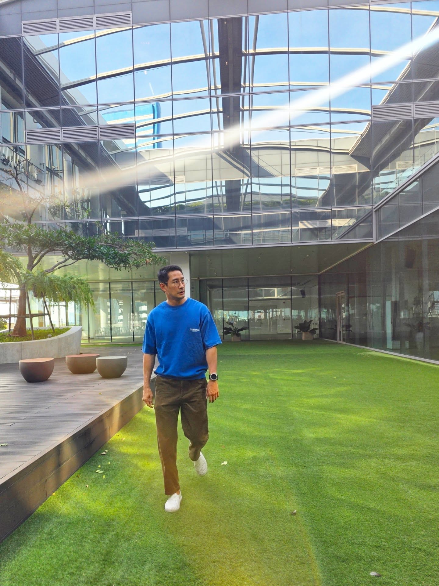 ป้อง - ณวัฒน์ กุลรัตนรักษ์