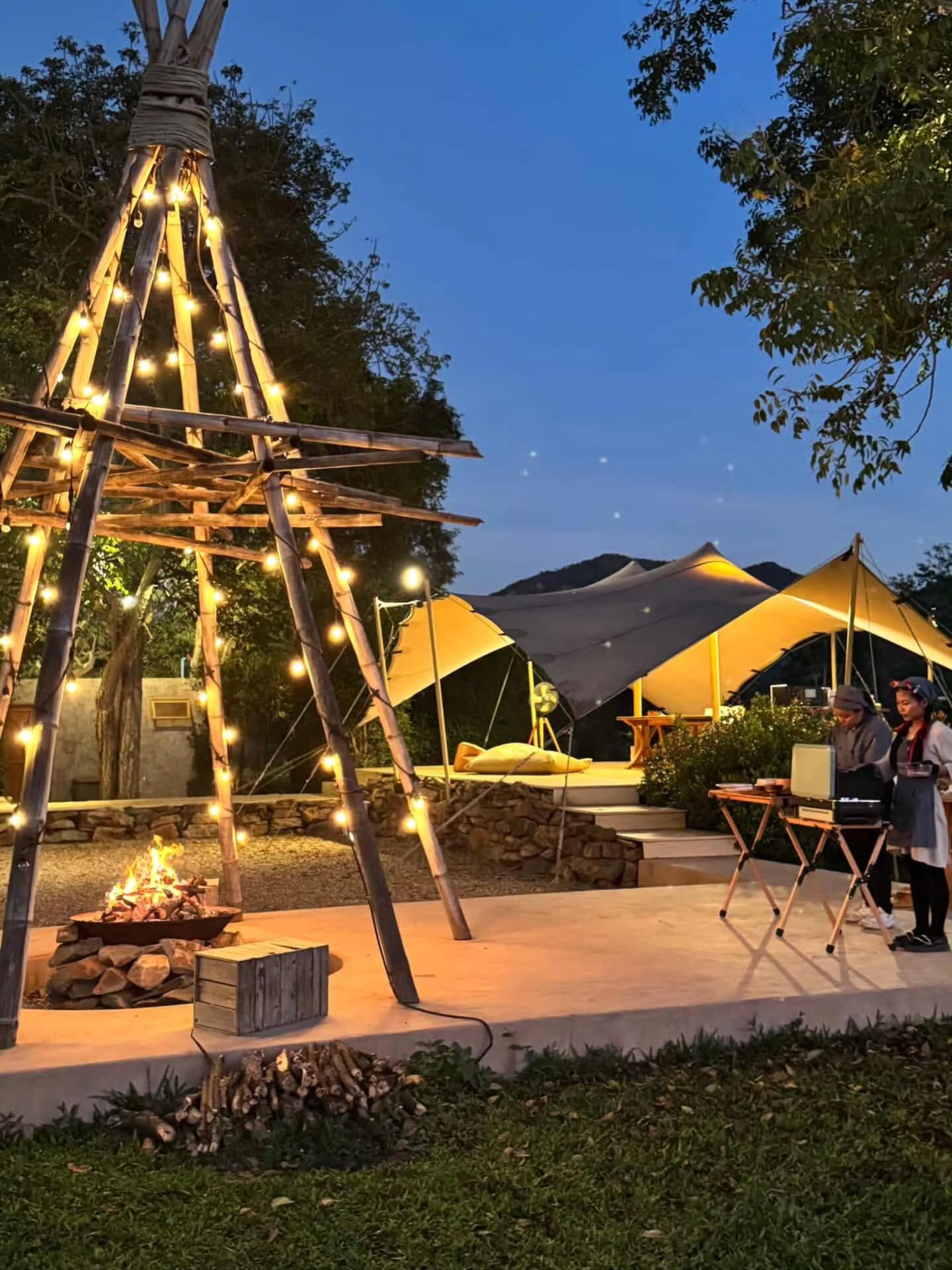 ป้อง - ณวัฒน์ กุลรัตนรักษ์