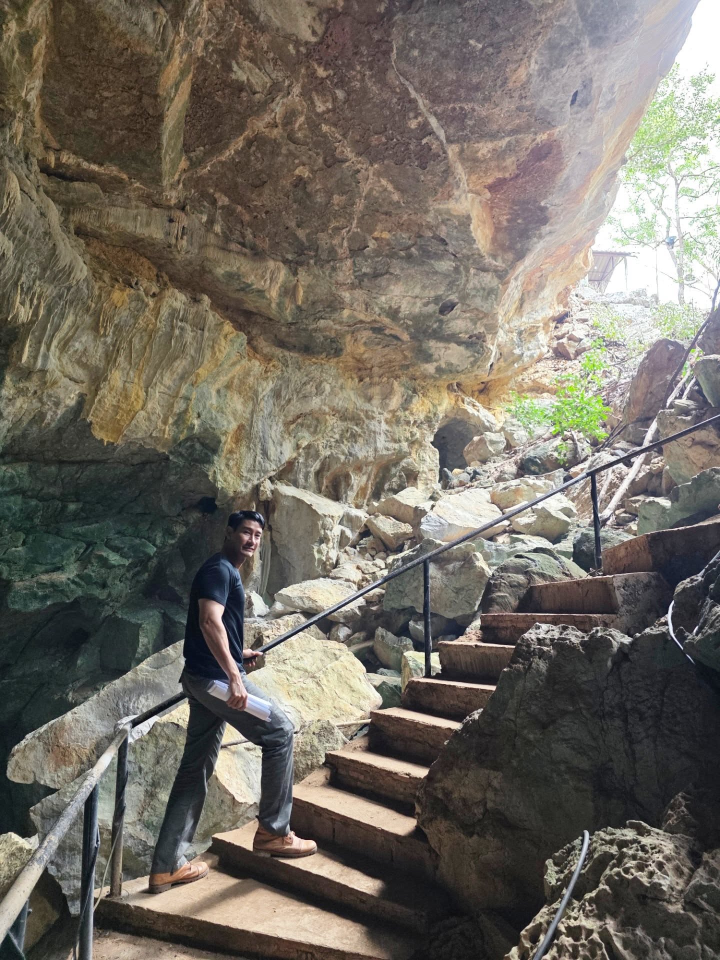 ป้อง - ณวัฒน์ กุลรัตนรักษ์