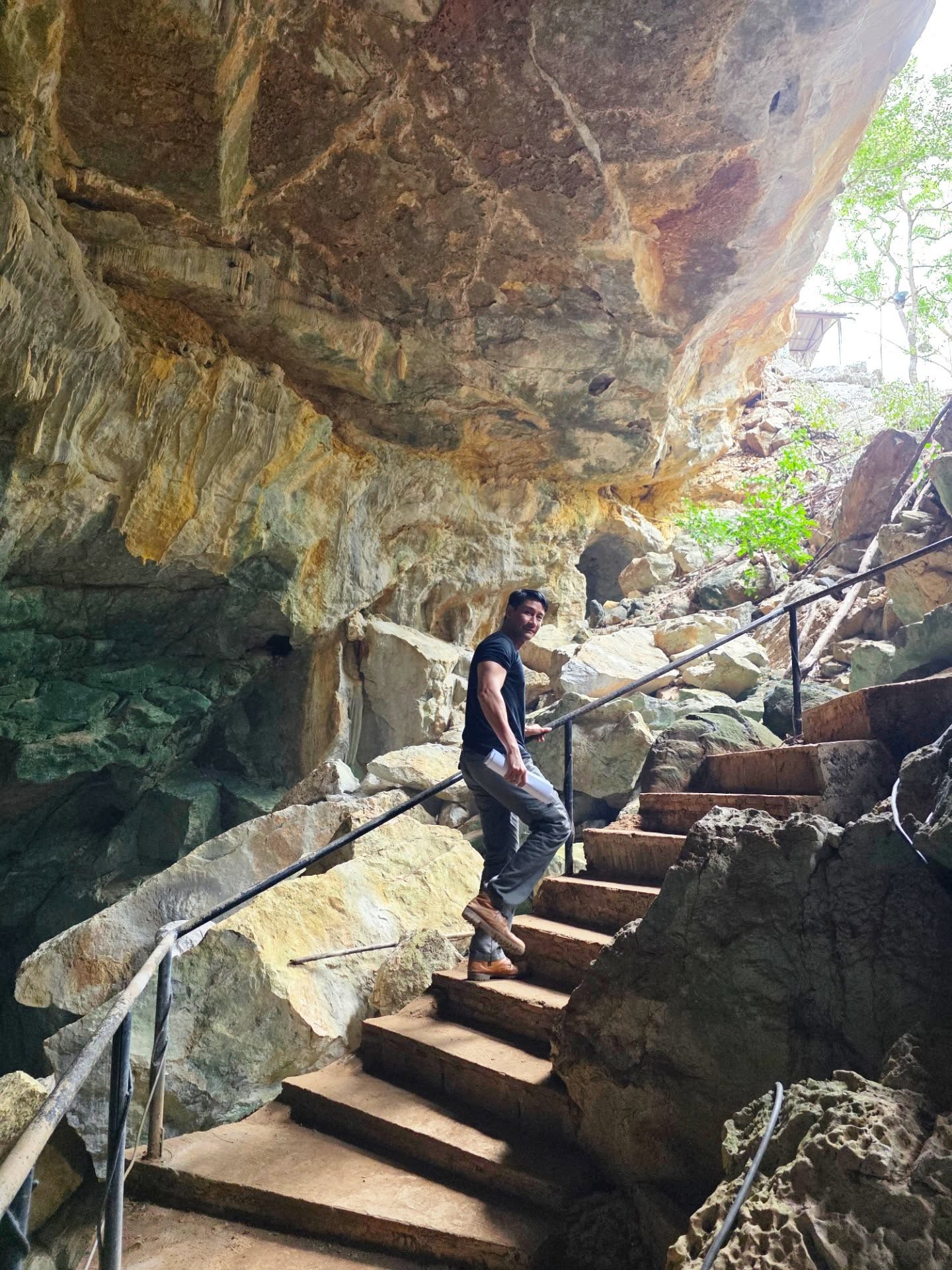 ป้อง - ณวัฒน์ กุลรัตนรักษ์