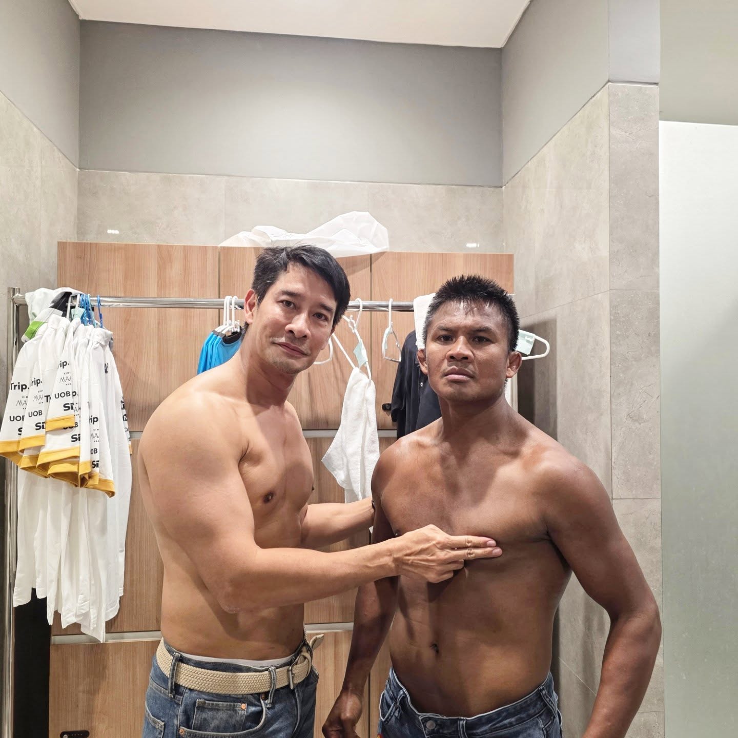 ป้อง - ณวัฒน์ กุลรัตนรักษ์
