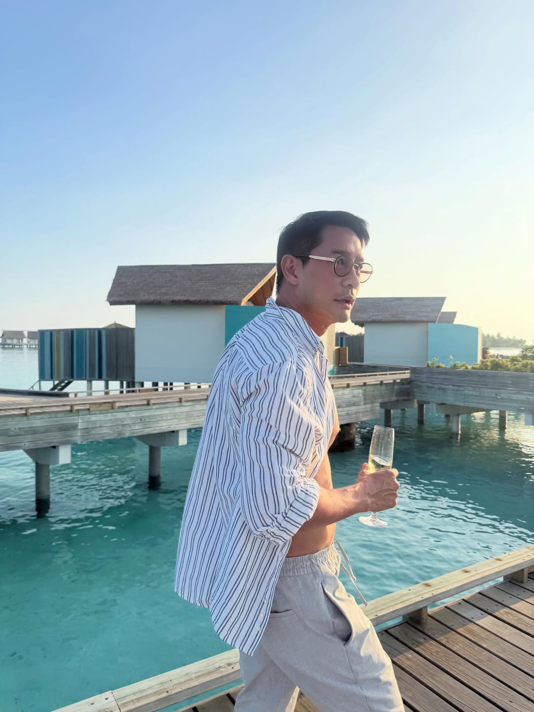 ป้อง - ณวัฒน์ กุลรัตนรักษ์