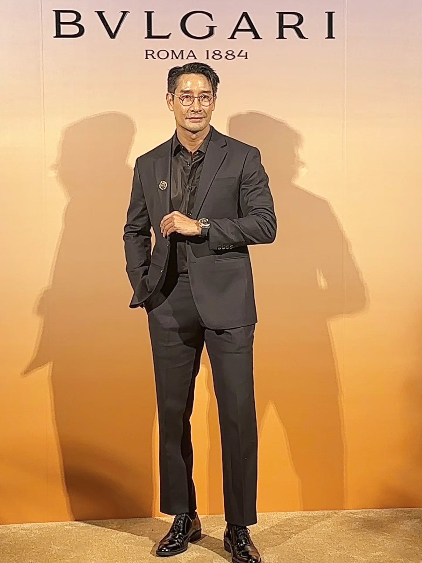 ป้อง - ณวัฒน์ กุลรัตนรักษ์