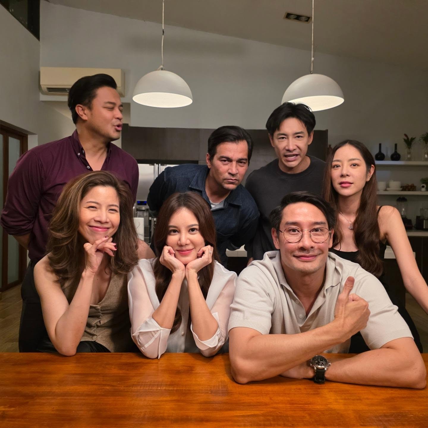 ป้อง - ณวัฒน์ กุลรัตนรักษ์