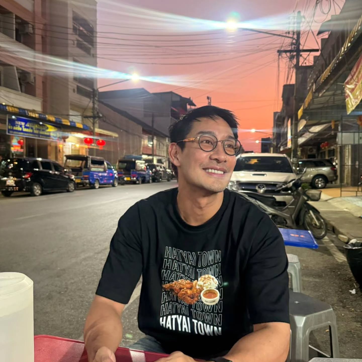 ป้อง - ณวัฒน์ กุลรัตนรักษ์