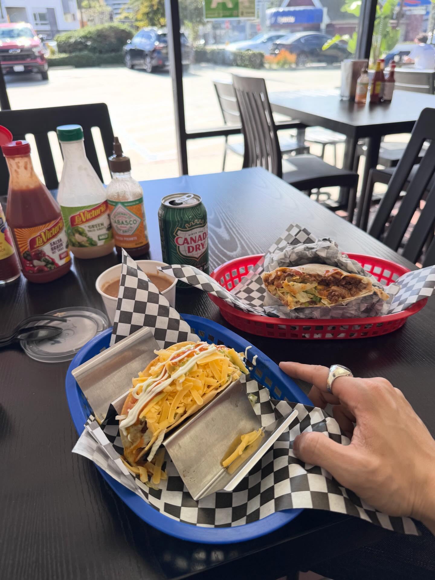 มาย - ภาคภูมิ ร่มไทรทอง