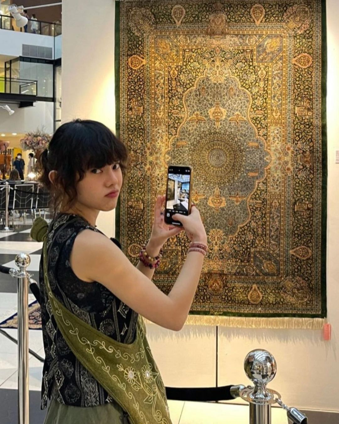 ธิชา วงศ์ทิพย์กานนท์