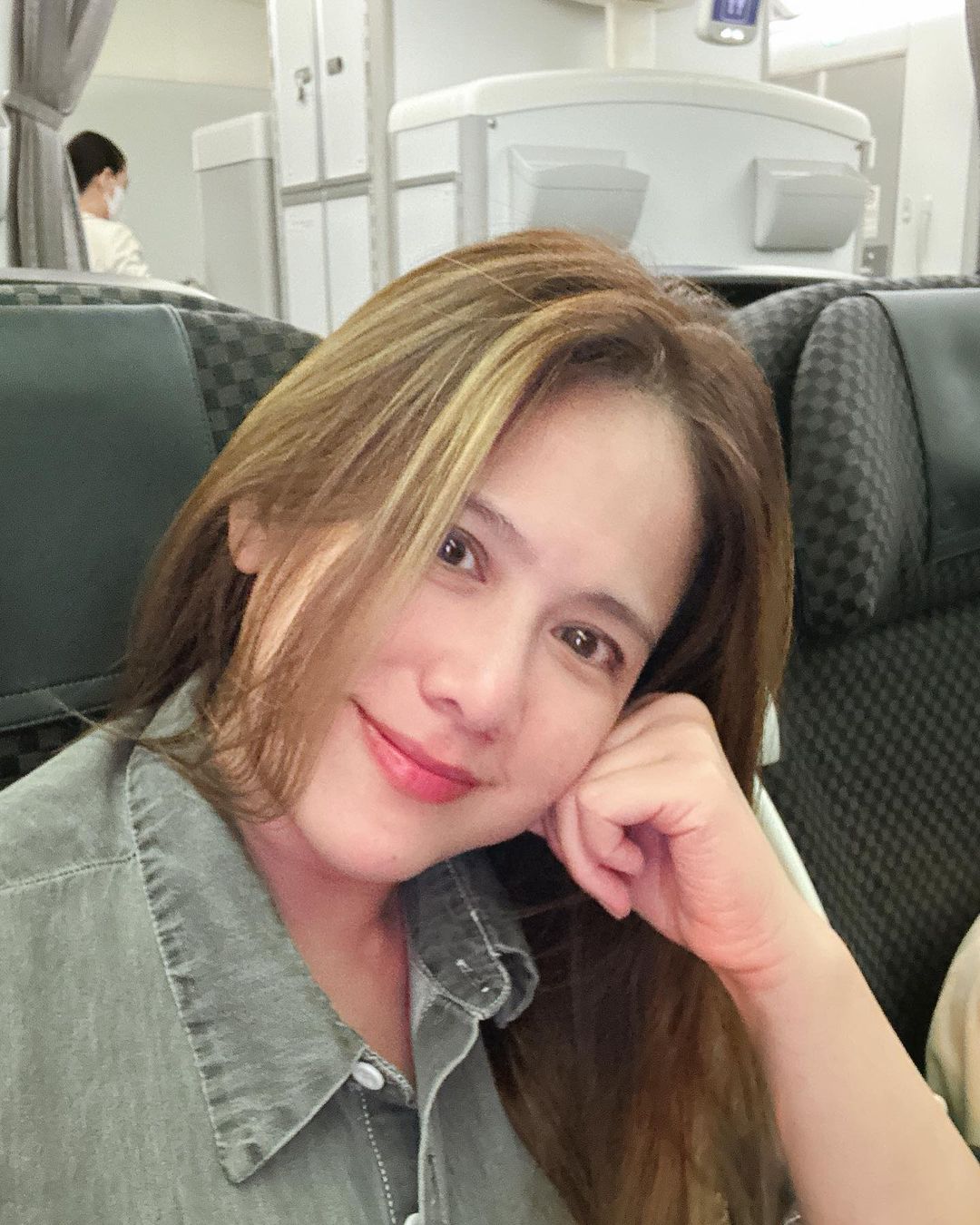 ติ๊ก - กัญญารัตน์ จิรรัชชกิจ