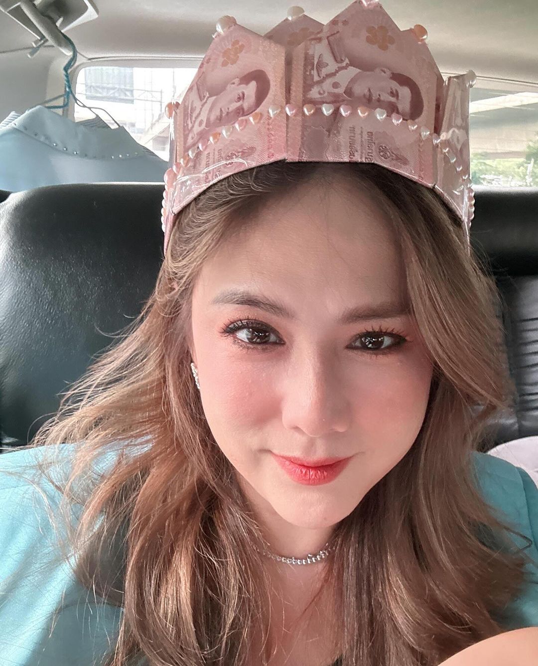 ติ๊ก - กัญญารัตน์ จิรรัชชกิจ