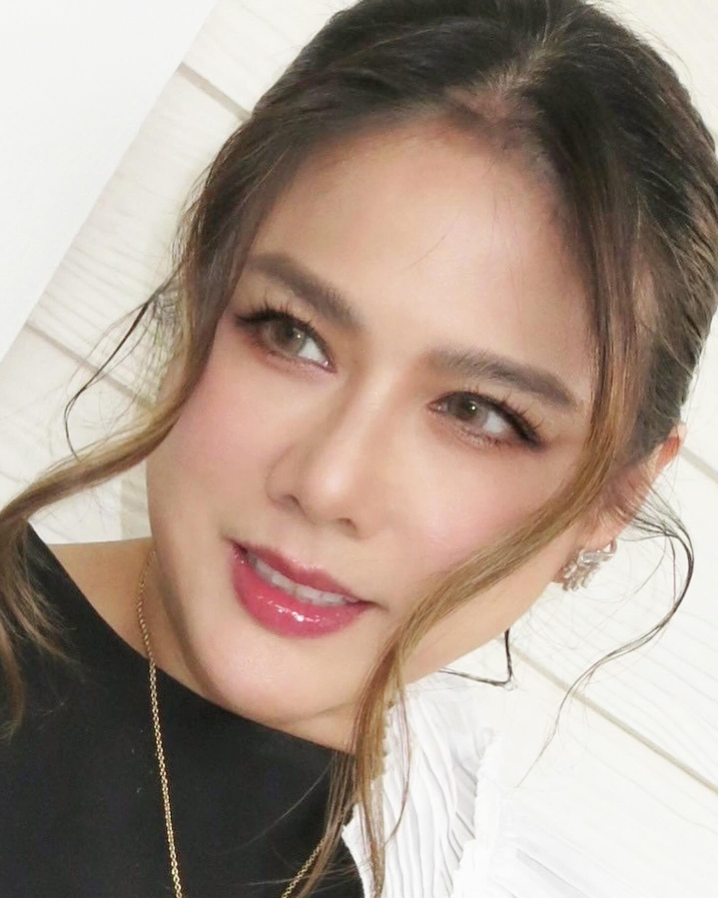 ติ๊ก - กัญญารัตน์ จิรรัชชกิจ