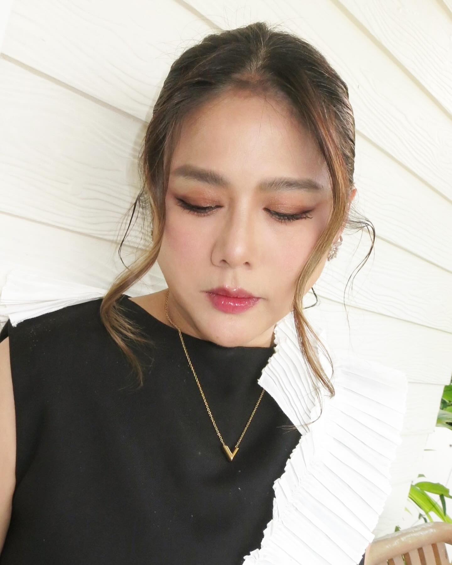 ติ๊ก - กัญญารัตน์ จิรรัชชกิจ