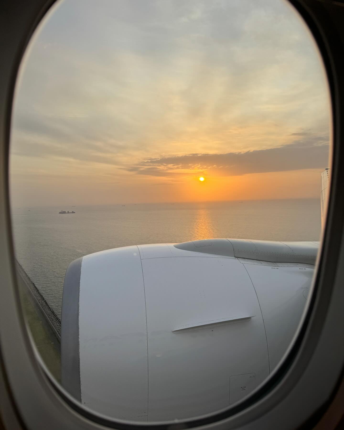 ติ๊ก - กัญญารัตน์ จิรรัชชกิจ