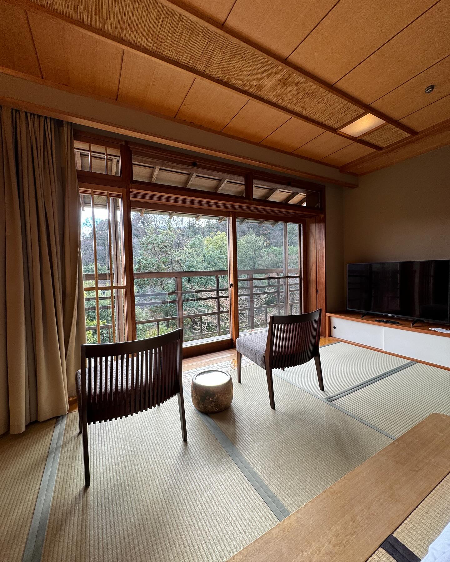 ติ๊ก - กัญญารัตน์ จิรรัชชกิจ