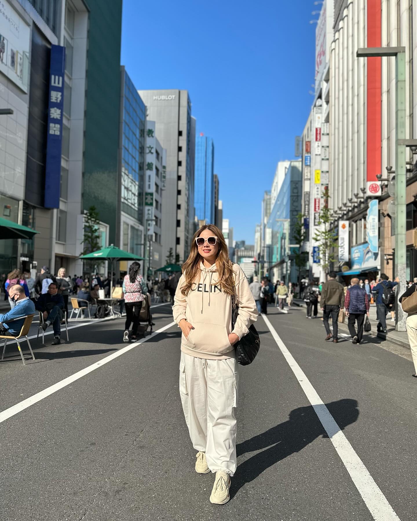 ติ๊ก - กัญญารัตน์ จิรรัชชกิจ