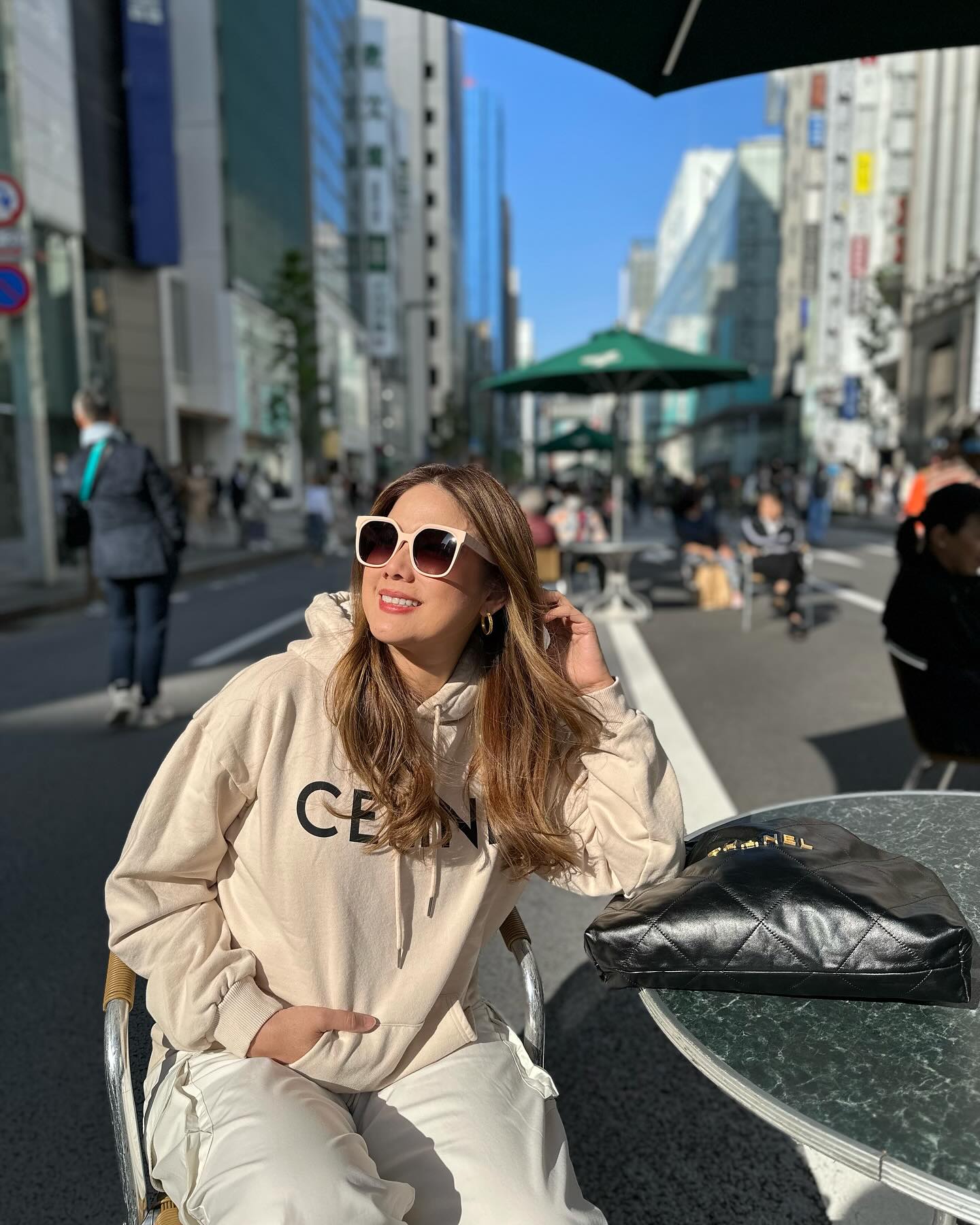 ติ๊ก - กัญญารัตน์ จิรรัชชกิจ