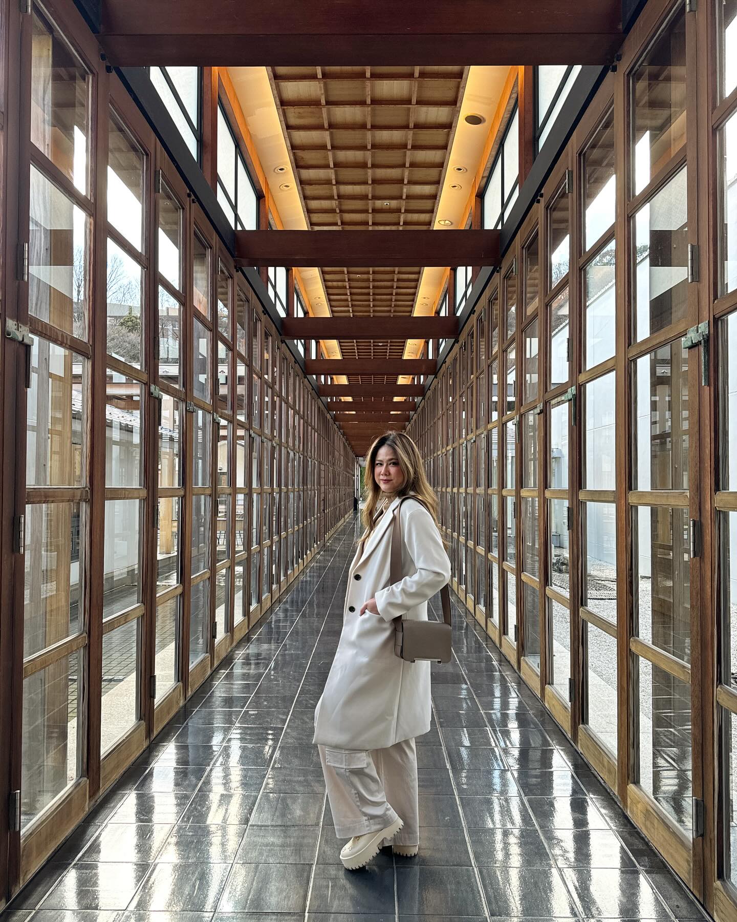 ติ๊ก - กัญญารัตน์ จิรรัชชกิจ