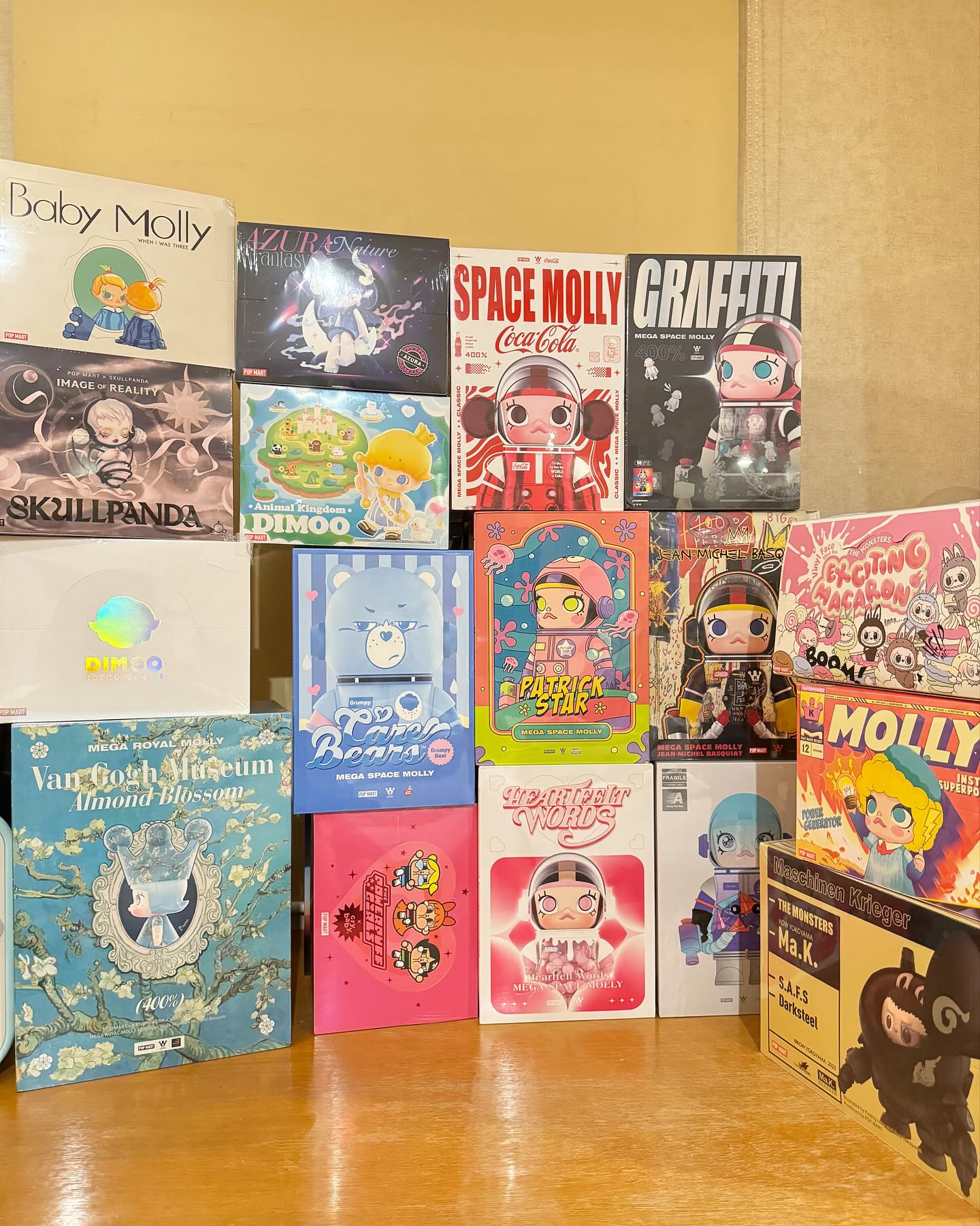 ติ๊ก - กัญญารัตน์ จิรรัชชกิจ