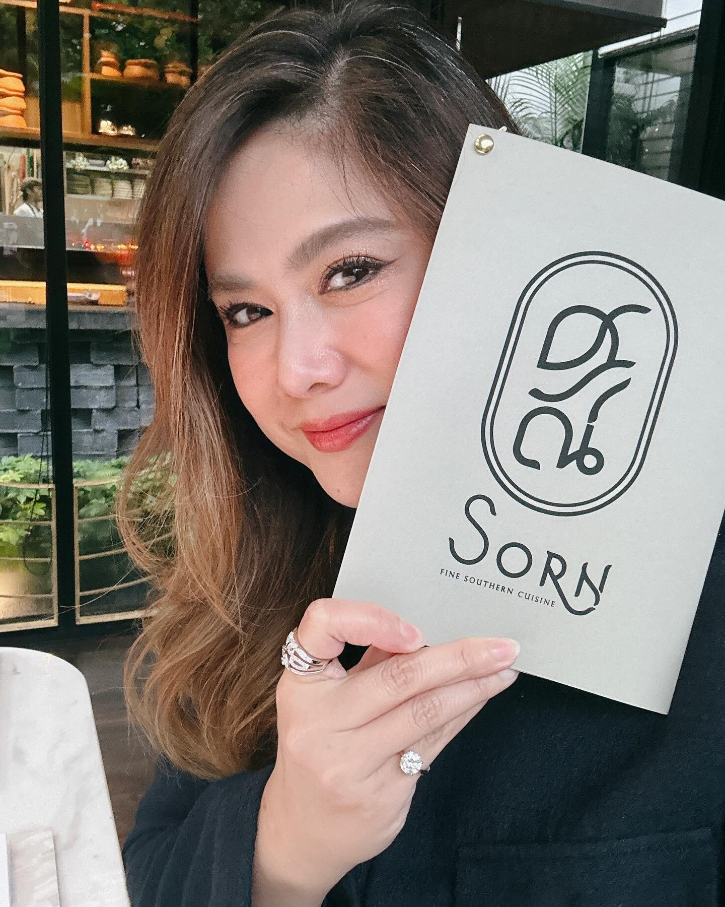 ติ๊ก - กัญญารัตน์ จิรรัชชกิจ