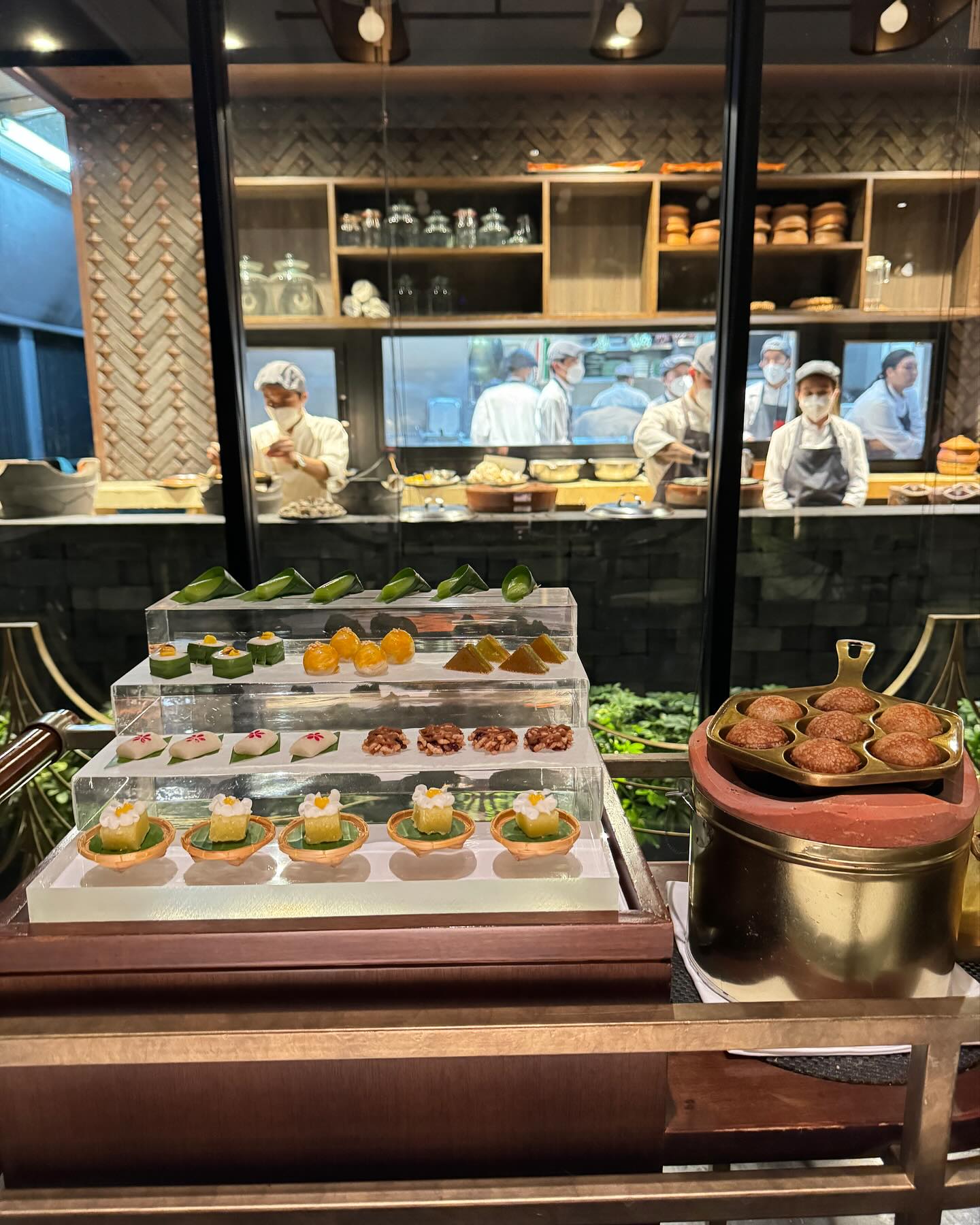 ติ๊ก - กัญญารัตน์ จิรรัชชกิจ