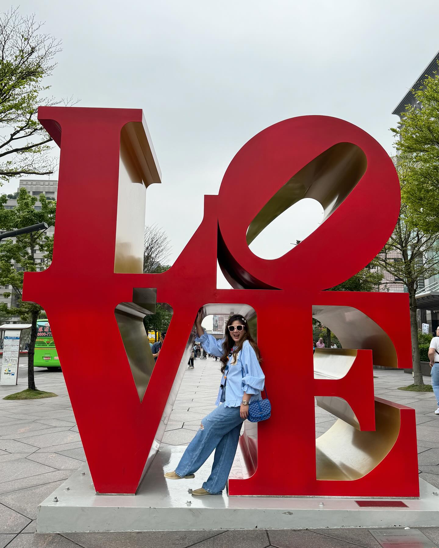 ติ๊ก - กัญญารัตน์ จิรรัชชกิจ