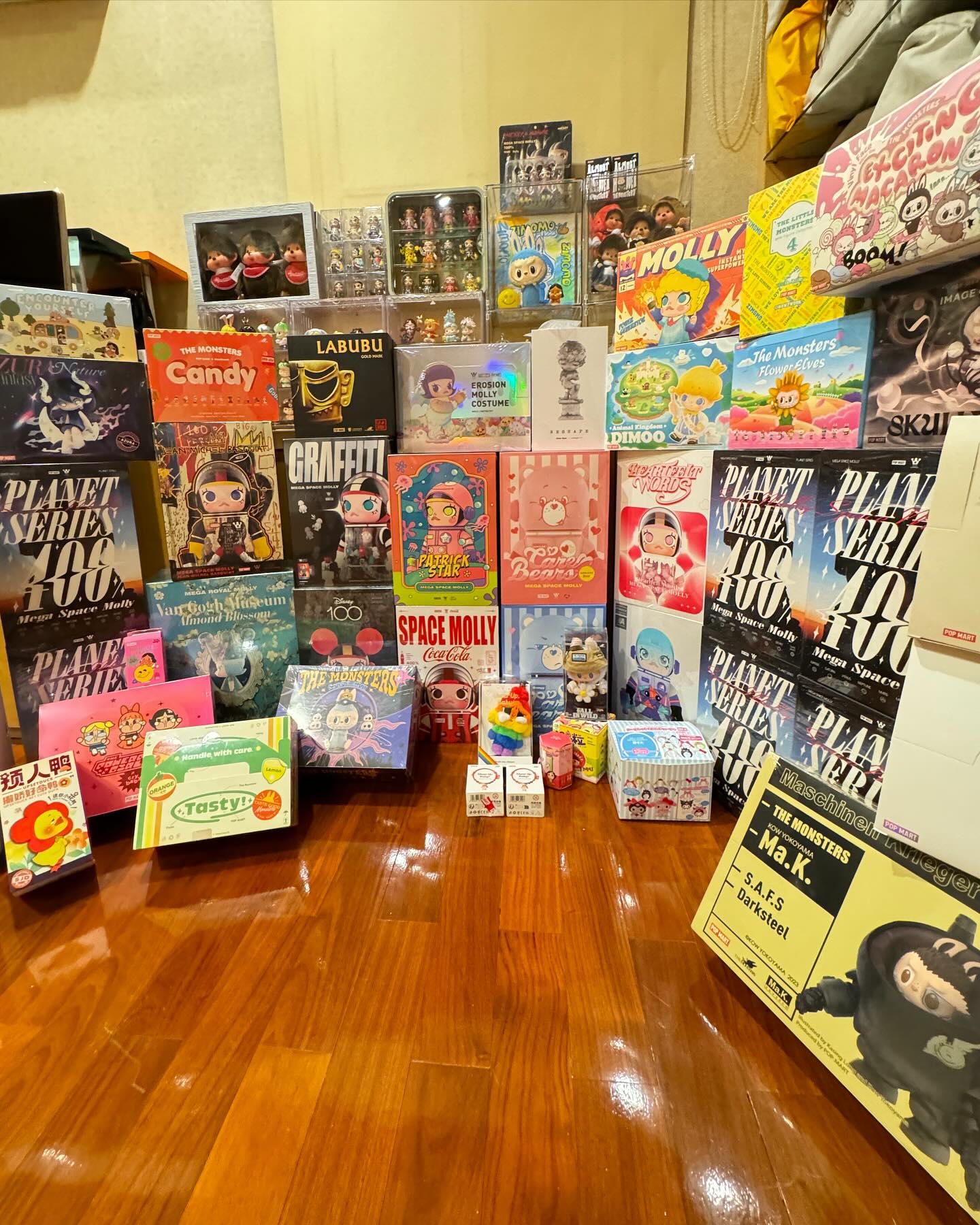 ติ๊ก - กัญญารัตน์ จิรรัชชกิจ