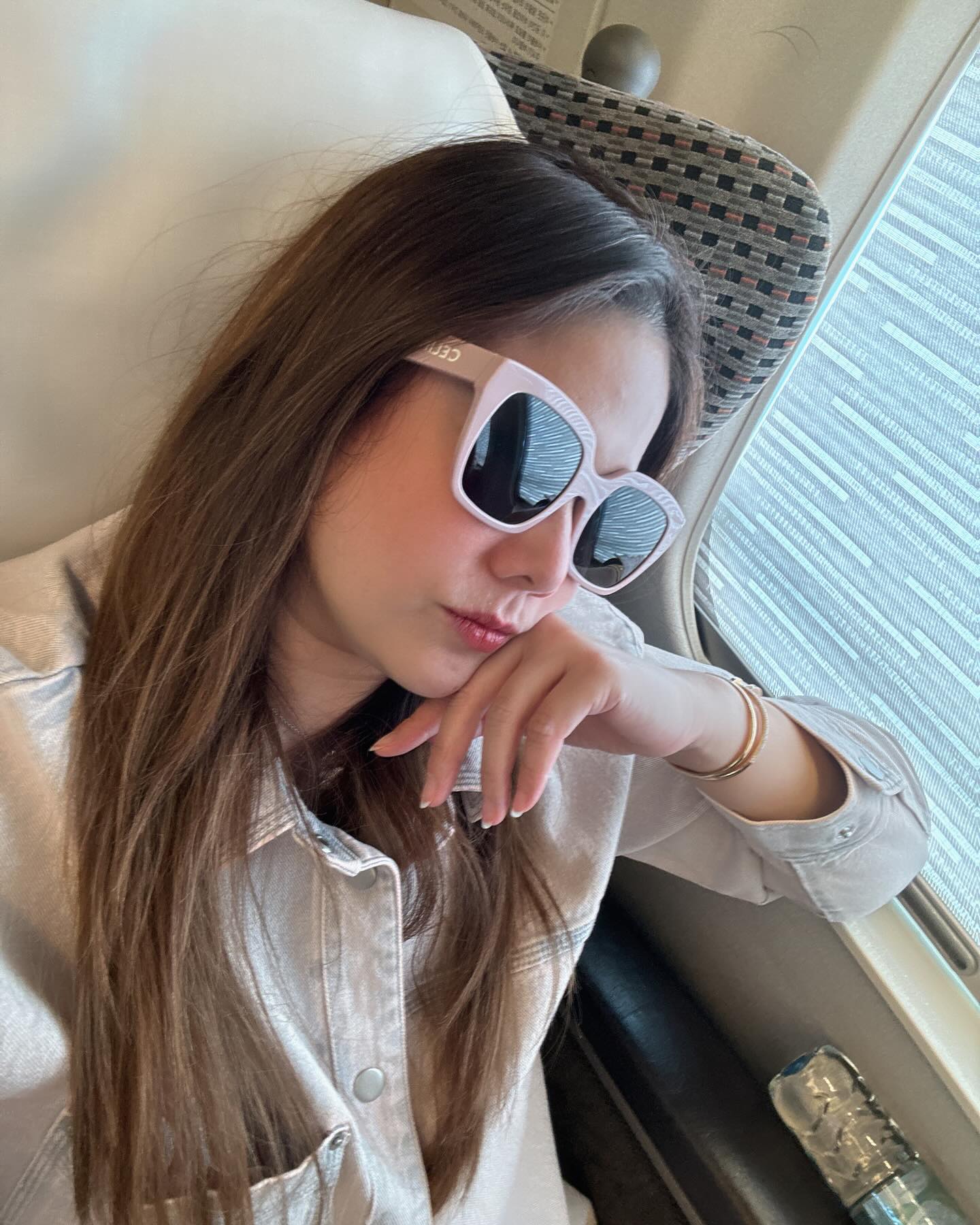 ติ๊ก - กัญญารัตน์ จิรรัชชกิจ