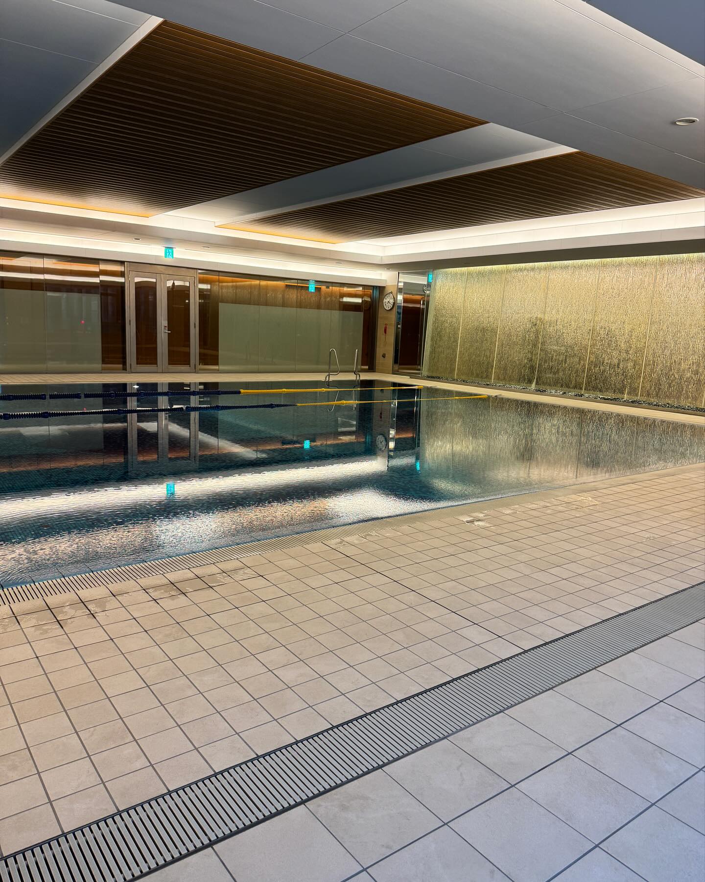 ติ๊ก - กัญญารัตน์ จิรรัชชกิจ