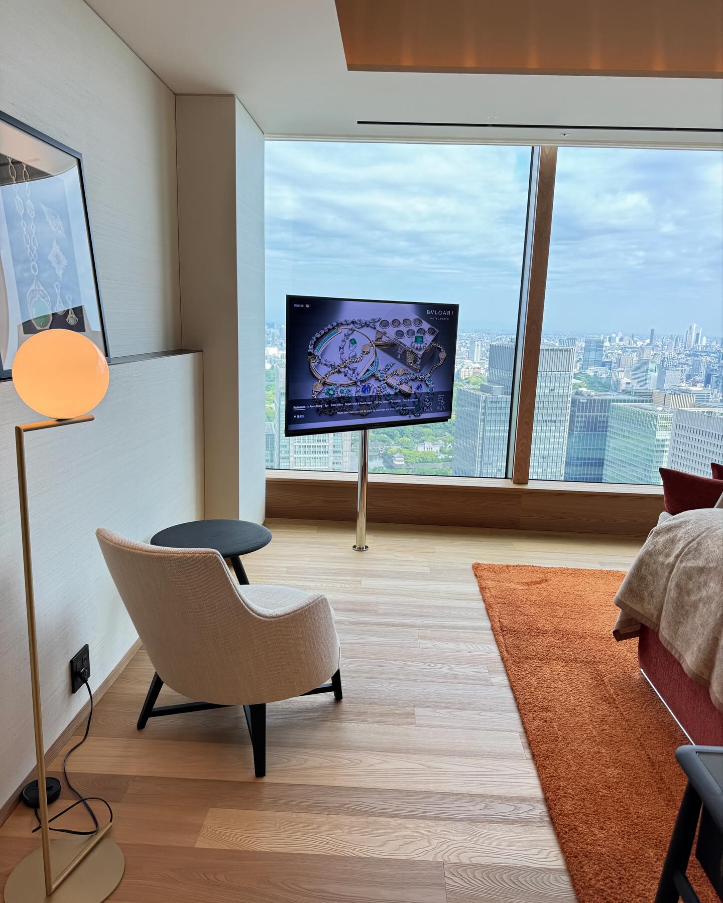 ติ๊ก - กัญญารัตน์ จิรรัชชกิจ