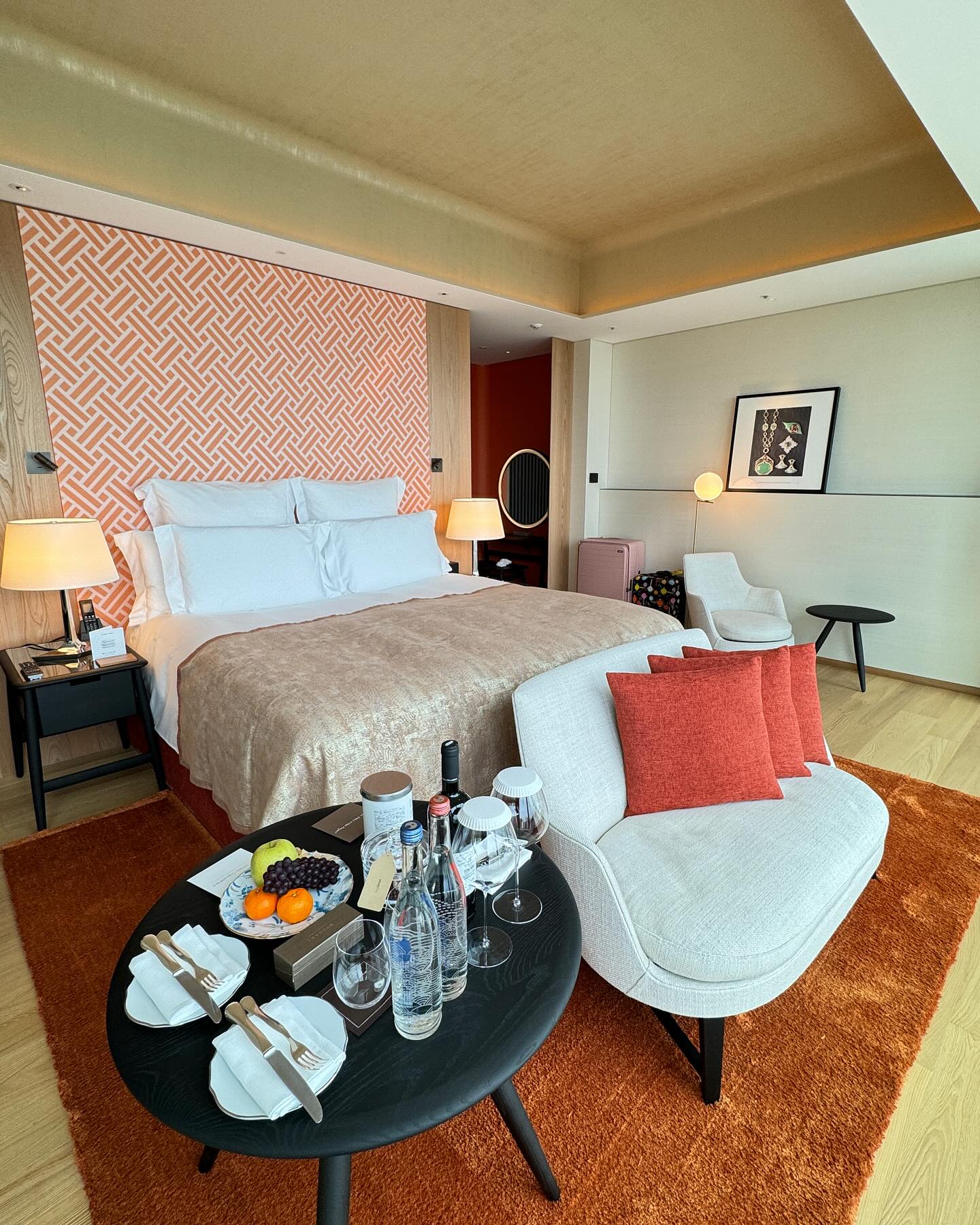 ติ๊ก - กัญญารัตน์ จิรรัชชกิจ