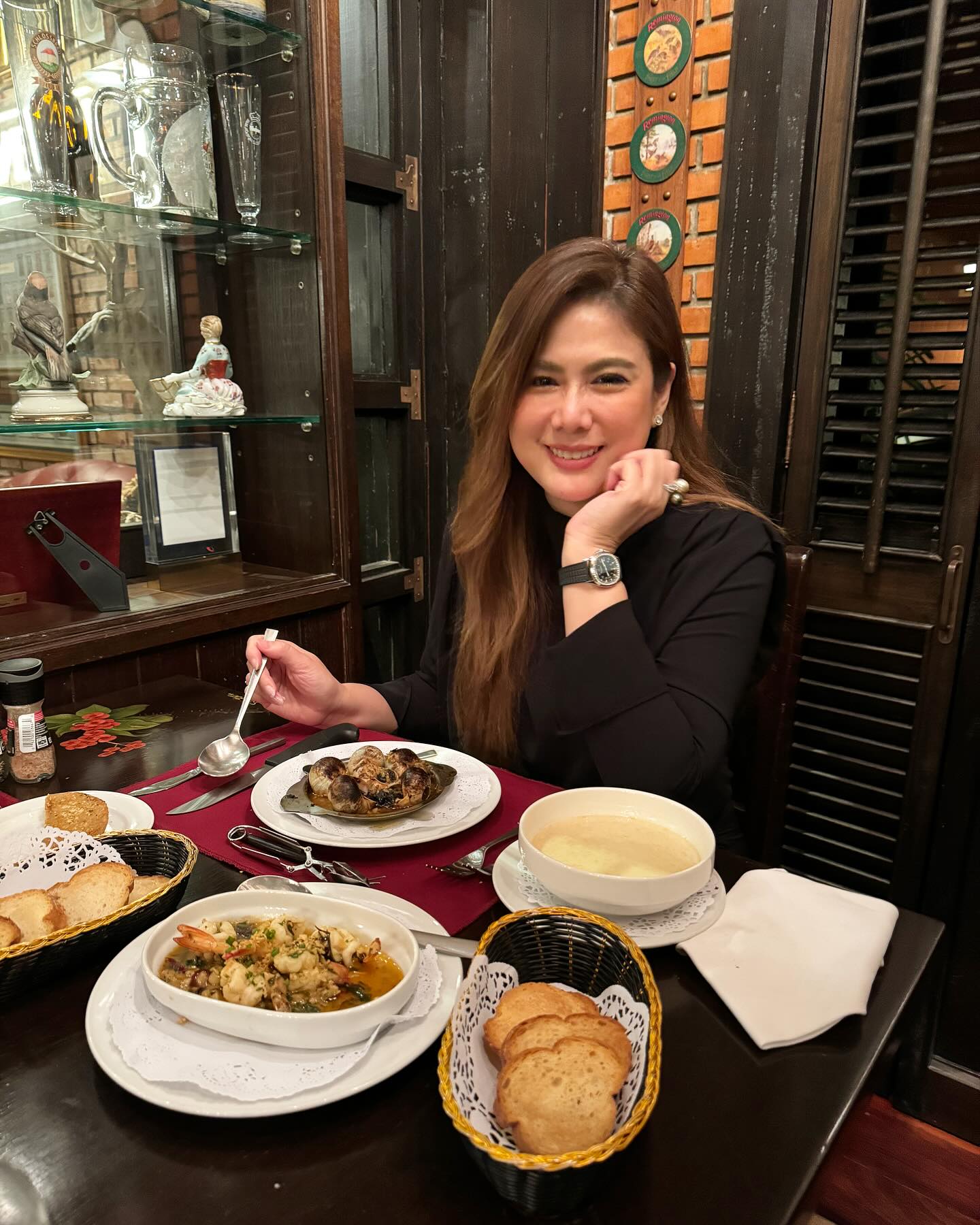 ติ๊ก - กัญญารัตน์ จิรรัชชกิจ