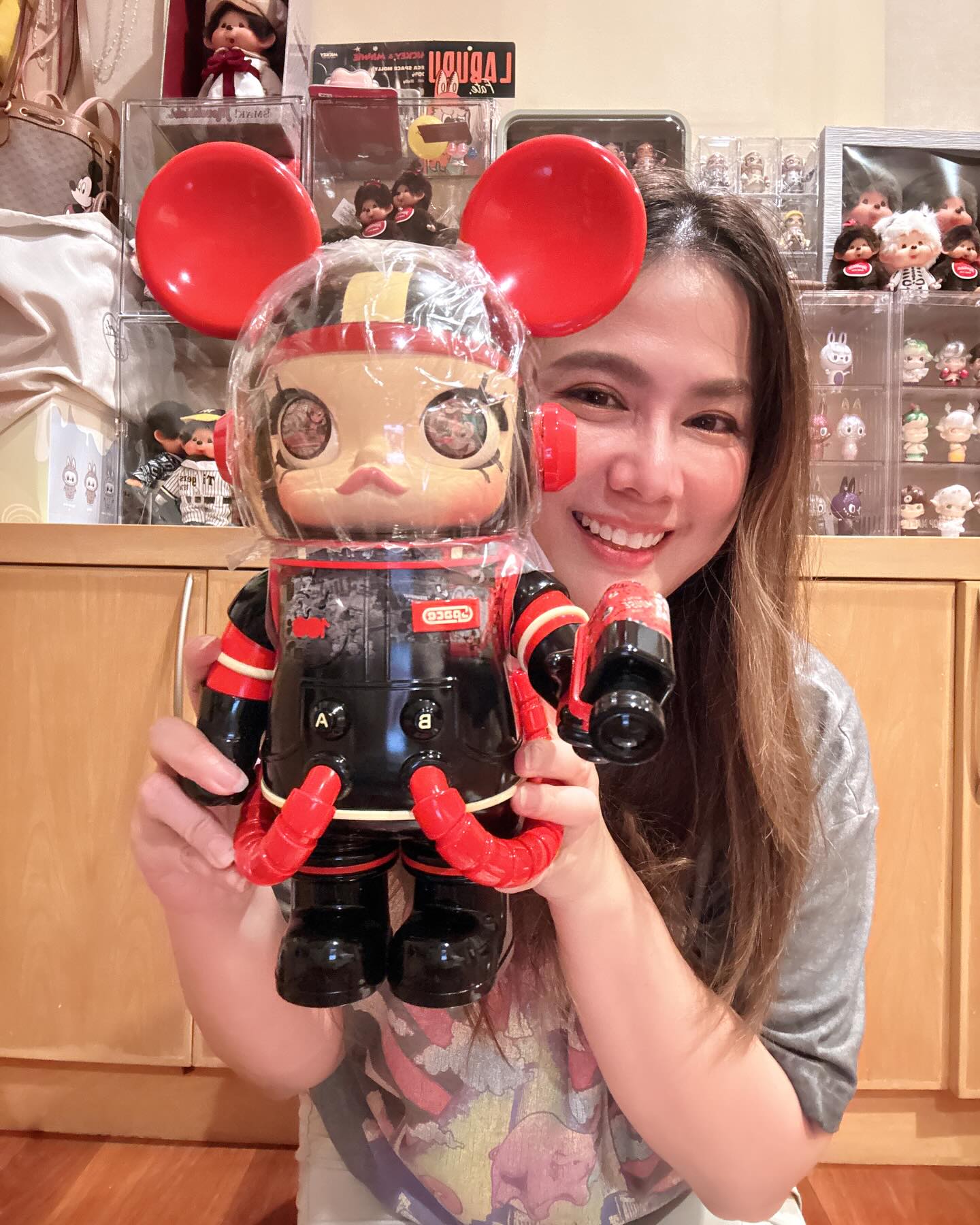 ติ๊ก - กัญญารัตน์ จิรรัชชกิจ