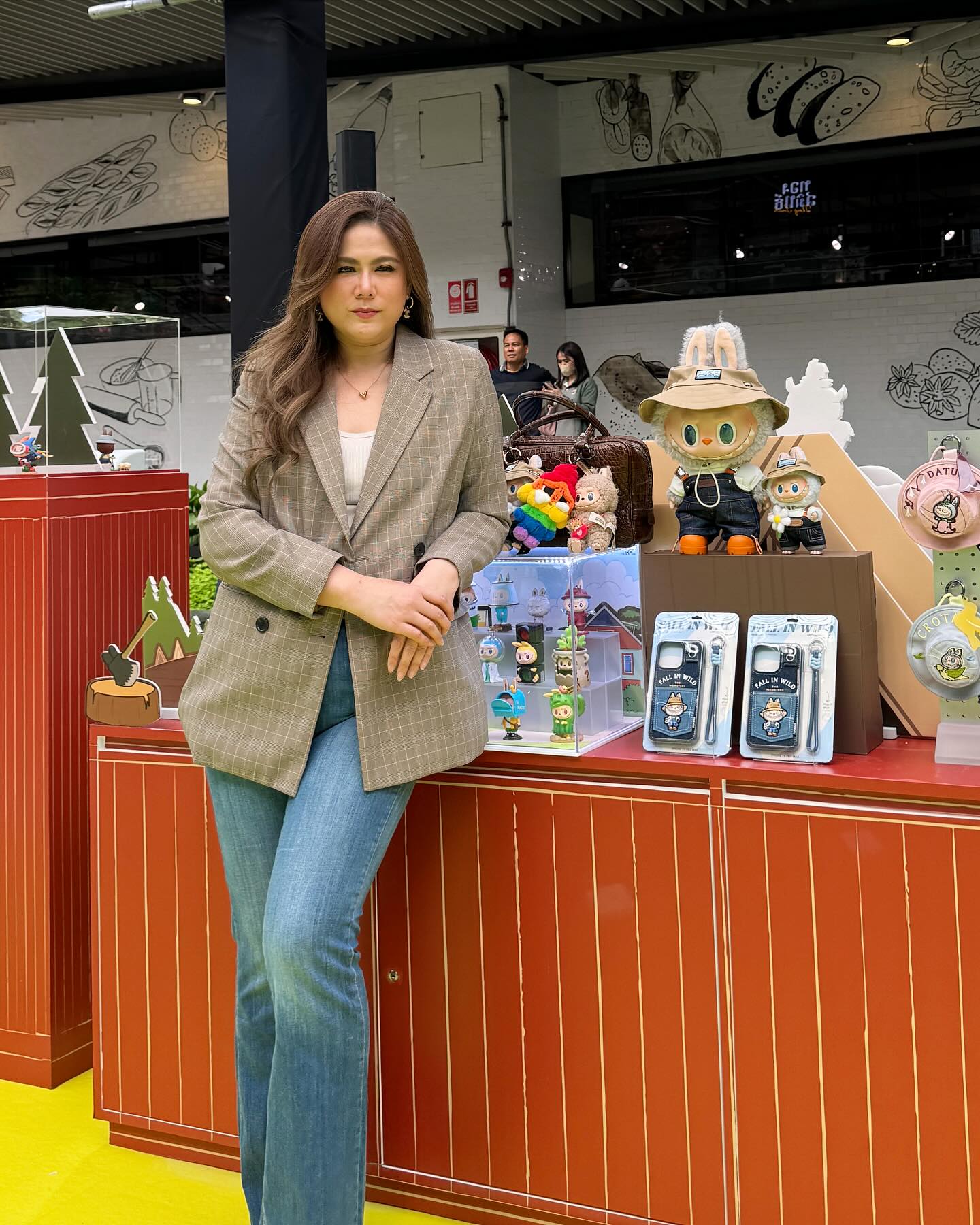 ติ๊ก - กัญญารัตน์ จิรรัชชกิจ