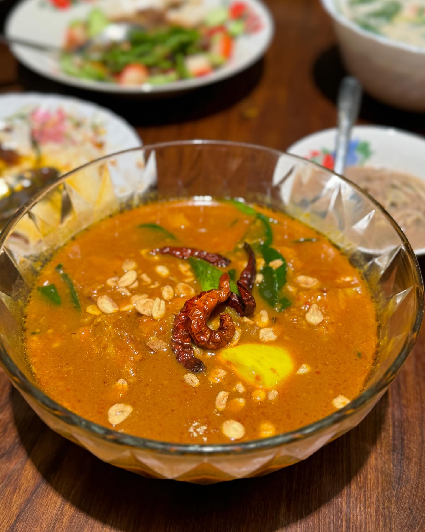 ติ๊ก - กัญญารัตน์ จิรรัชชกิจ