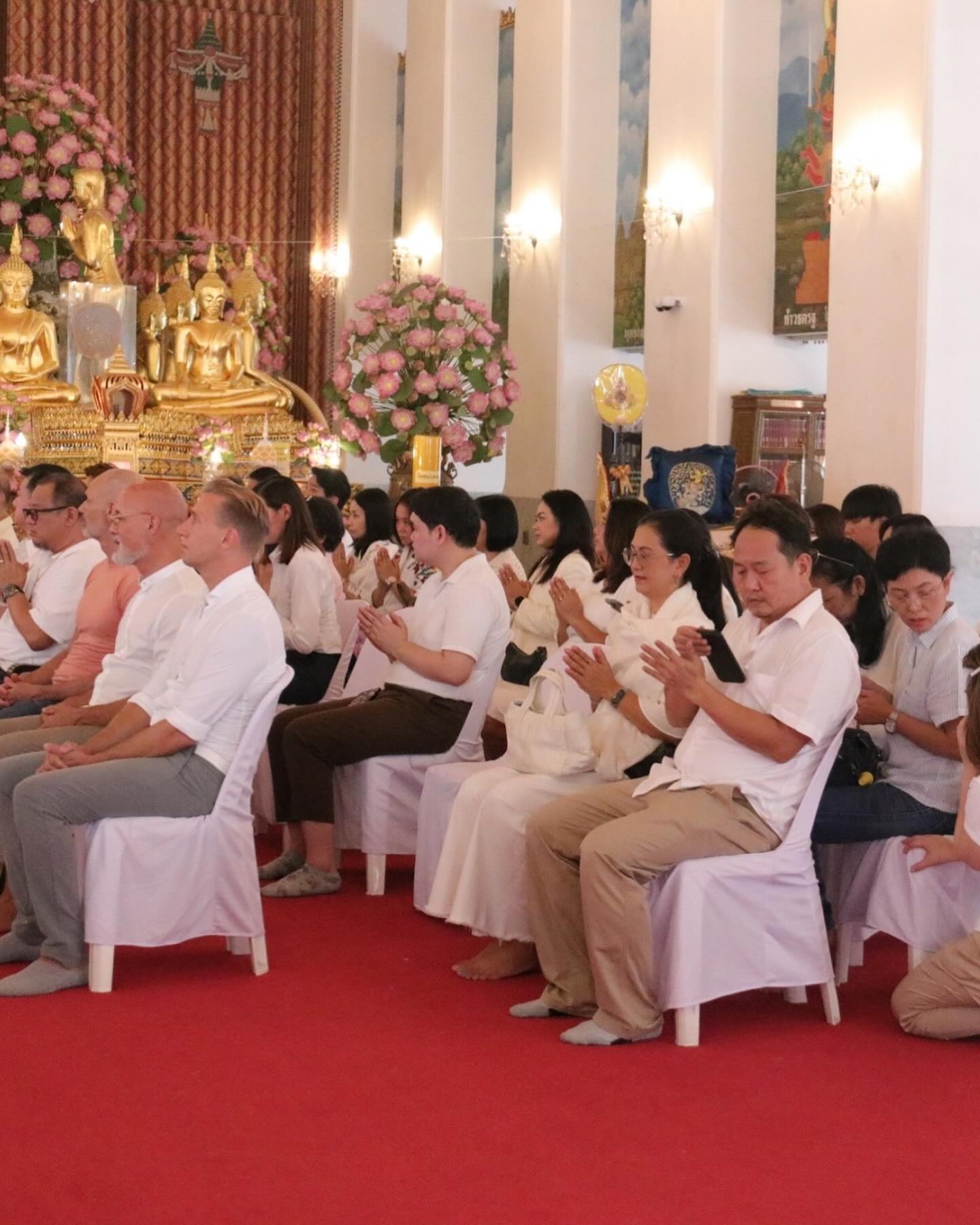 ติ๊ก - กัญญารัตน์ จิรรัชชกิจ