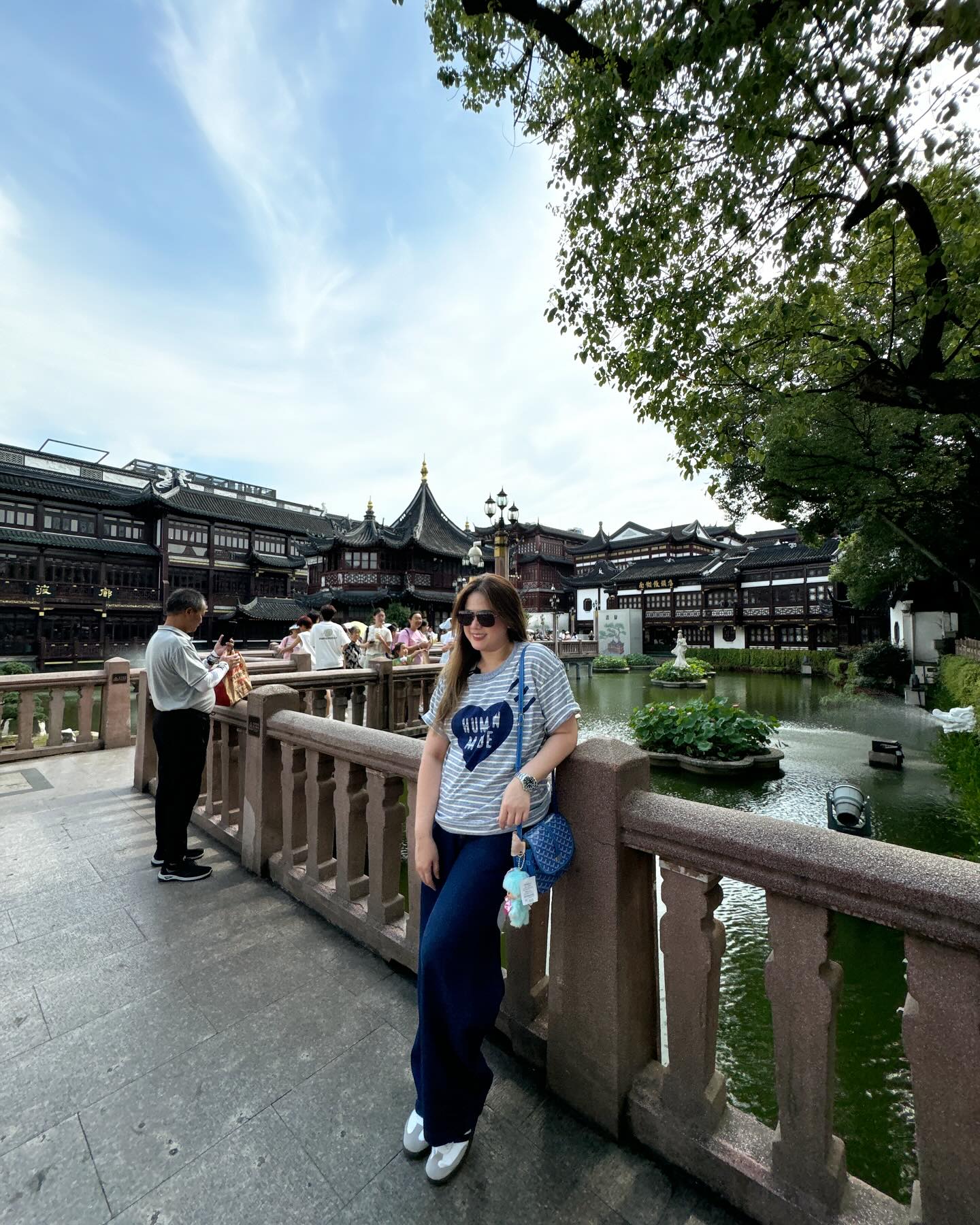 ติ๊ก - กัญญารัตน์ จิรรัชชกิจ