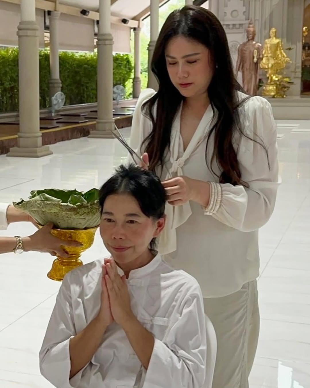 ติ๊ก - กัญญารัตน์ จิรรัชชกิจ