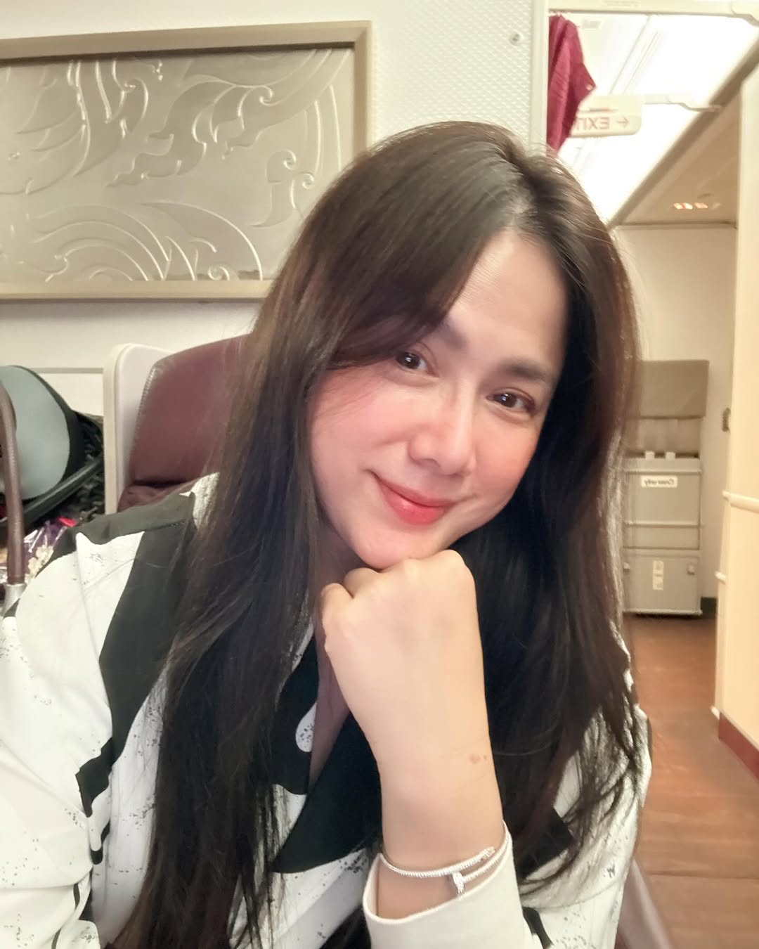 ติ๊ก - กัญญารัตน์ จิรรัชชกิจ