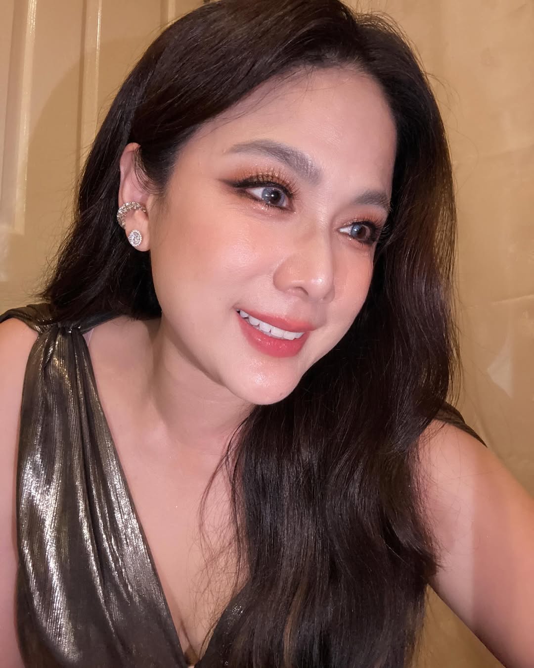 ติ๊ก - กัญญารัตน์ จิรรัชชกิจ