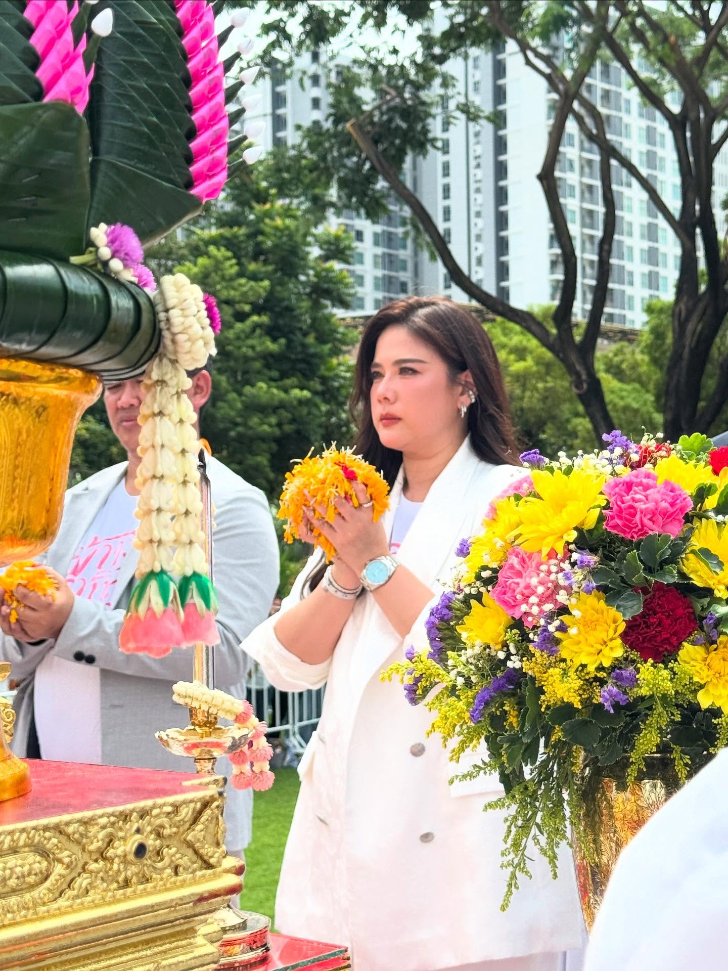 ติ๊ก - กัญญารัตน์ จิรรัชชกิจ