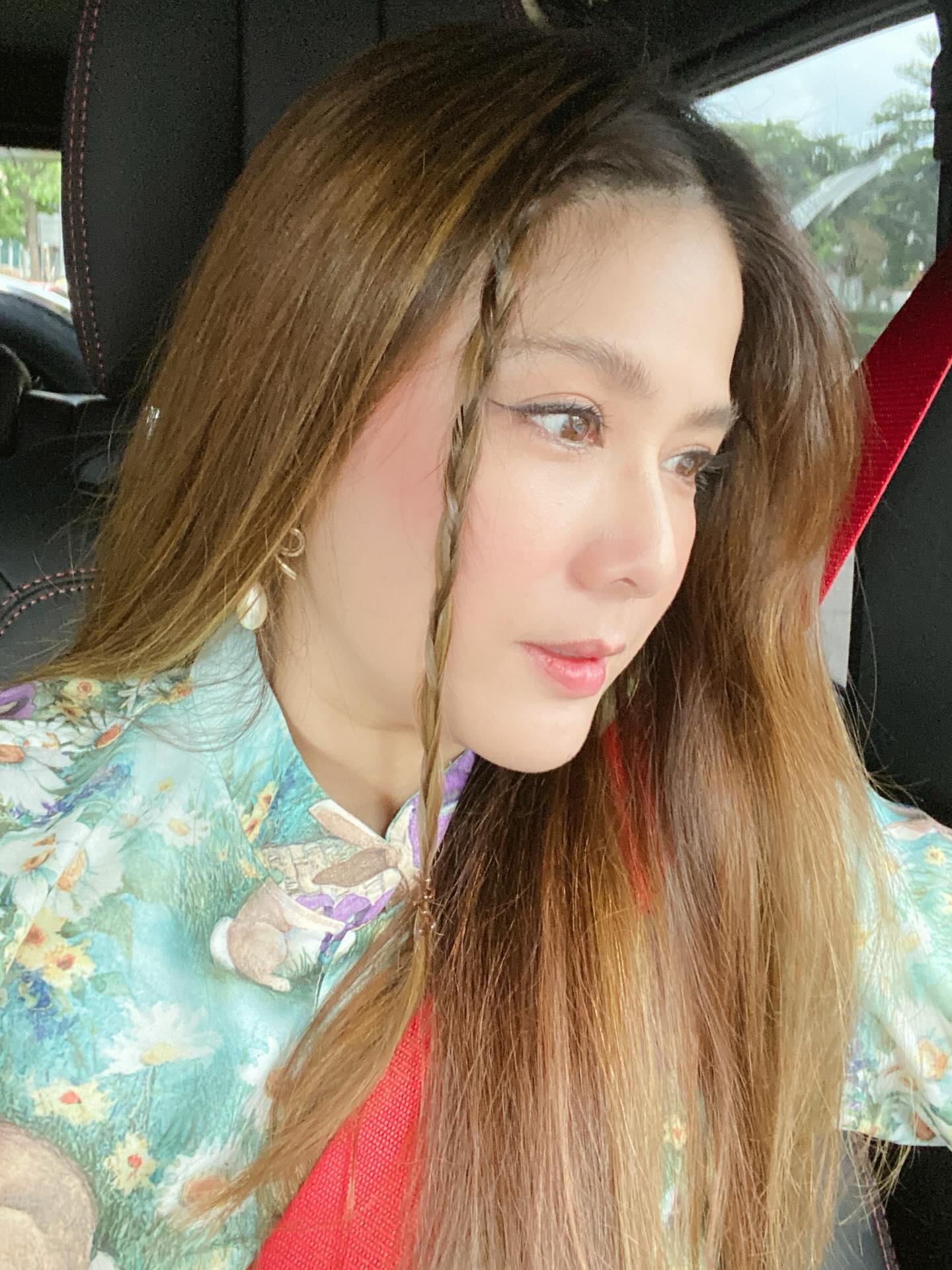 ติ๊ก - กัญญารัตน์ จิรรัชชกิจ