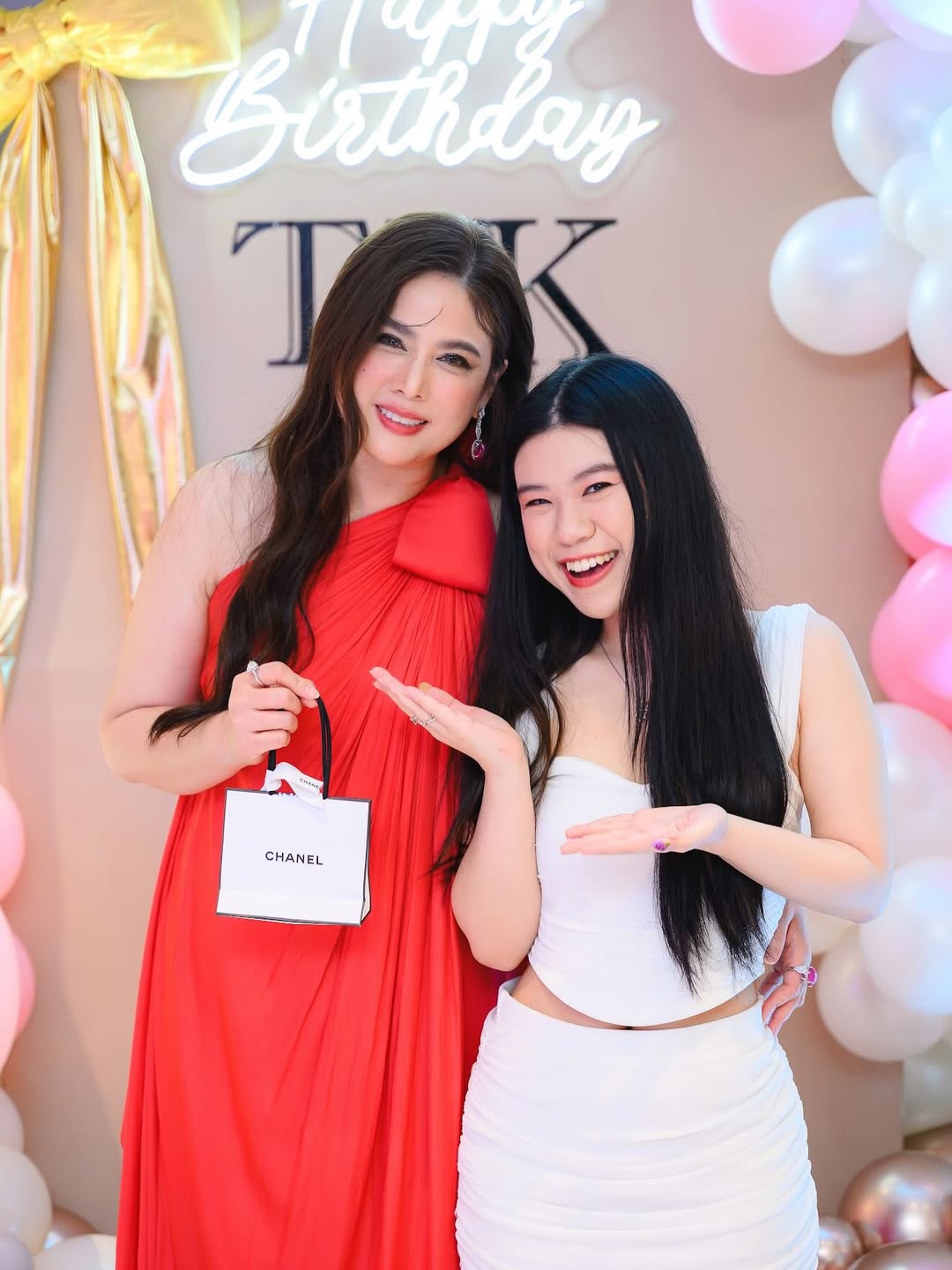 ติ๊ก - กัญญารัตน์ จิรรัชชกิจ