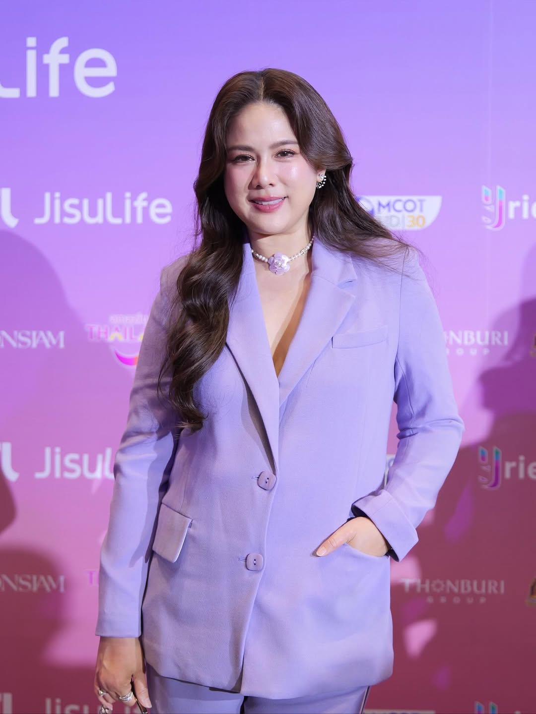ติ๊ก - กัญญารัตน์ จิรรัชชกิจ