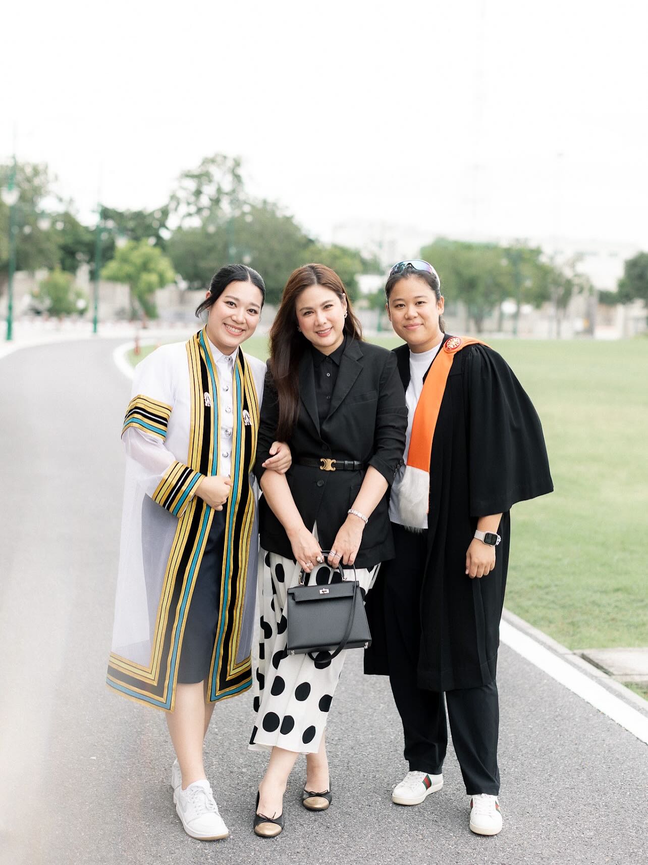 ติ๊ก - กัญญารัตน์ จิรรัชชกิจ